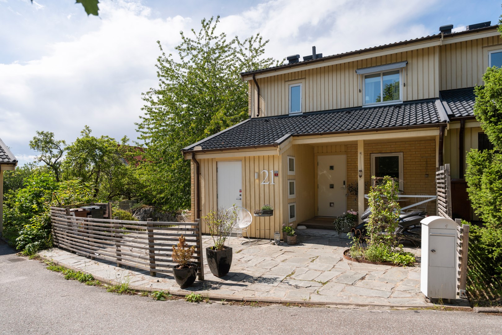 Bostadsbild från Gamla Brovägen 21, Såld i Björknäs, Nacka