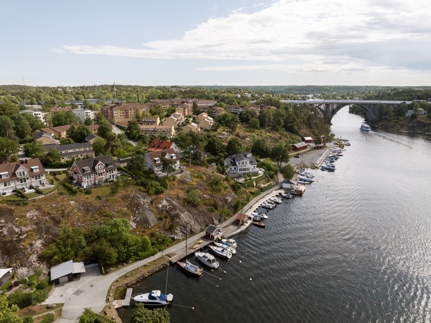 Bostadsbild från Gamla Brovägen 21, Såld i Björknäs, Nacka