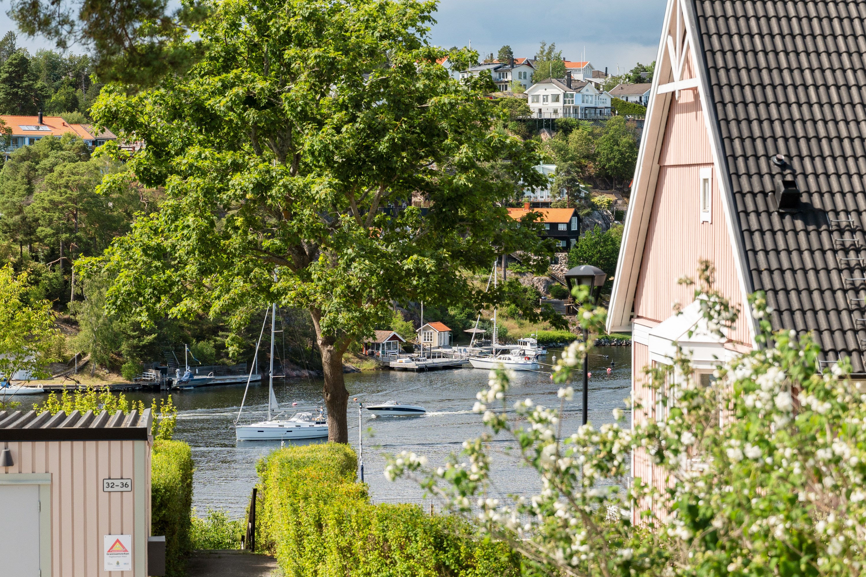 Bostadsbild från Gamla Brovägen 21, Såld i Björknäs, Nacka