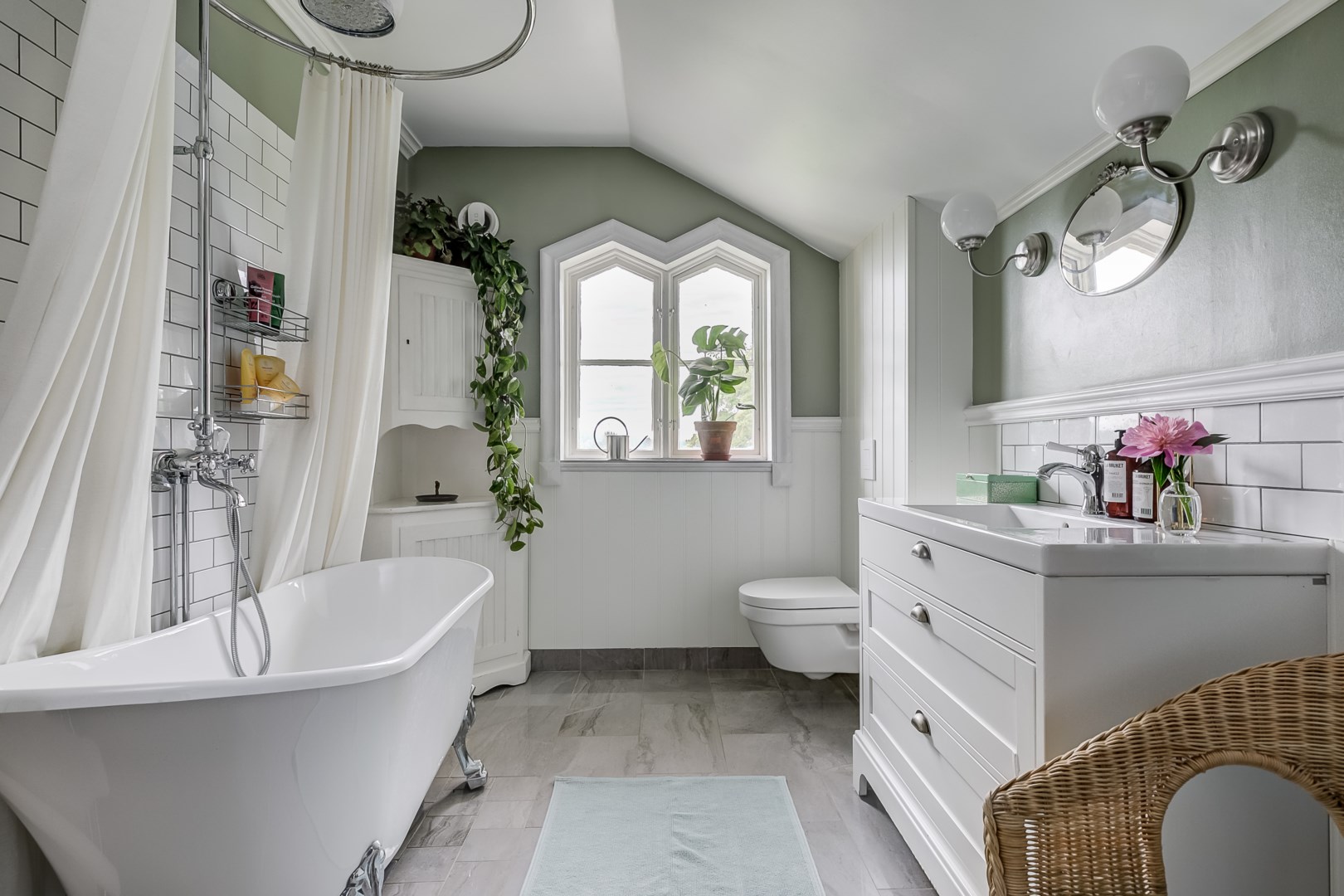 Bostadsbild från Gryta Rosenborg 12, Såld i Örsundsbro, Enköping