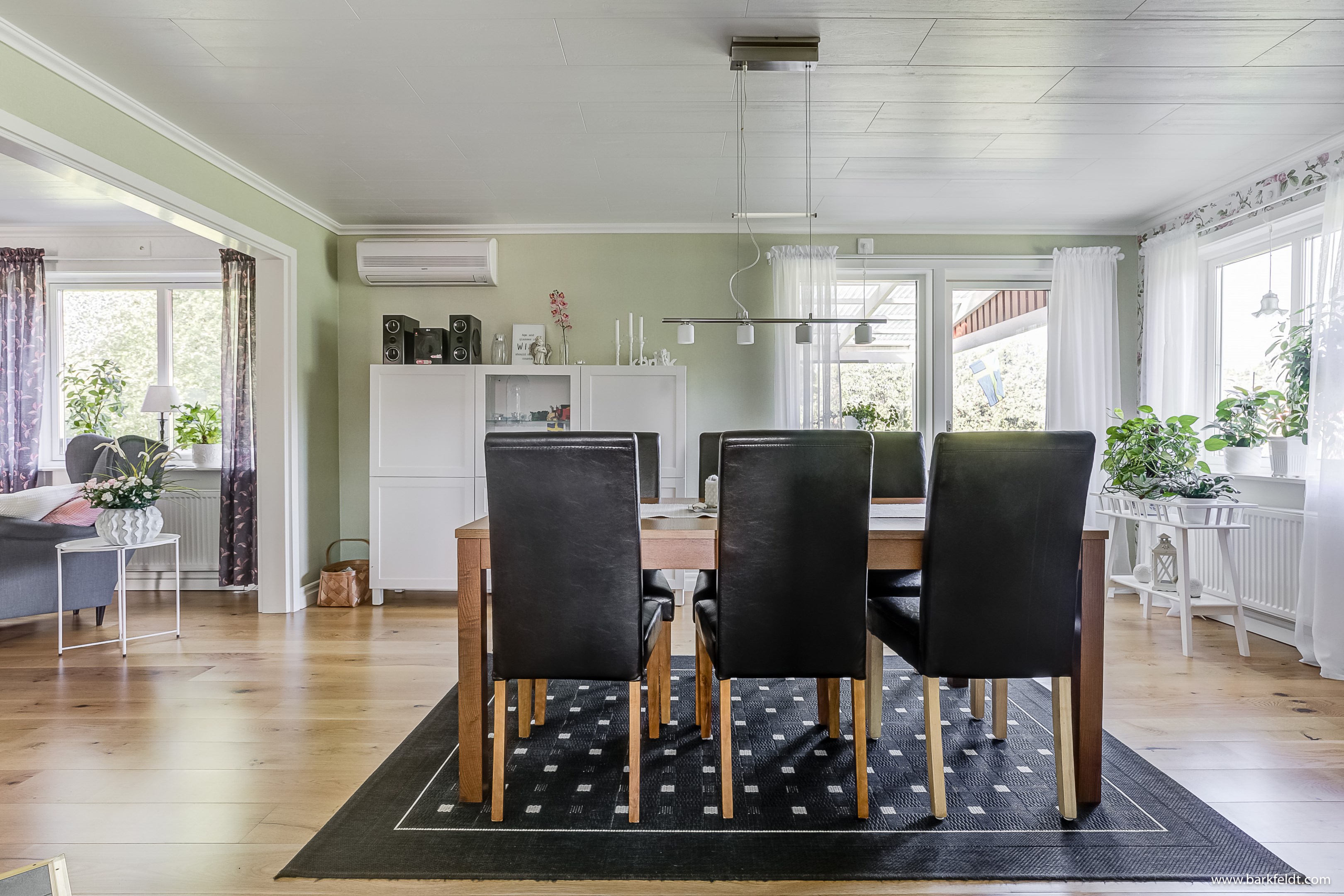 Bostadsbild från Fjuckby Oppgården 243, Såld i Ärentuna, Uppsala