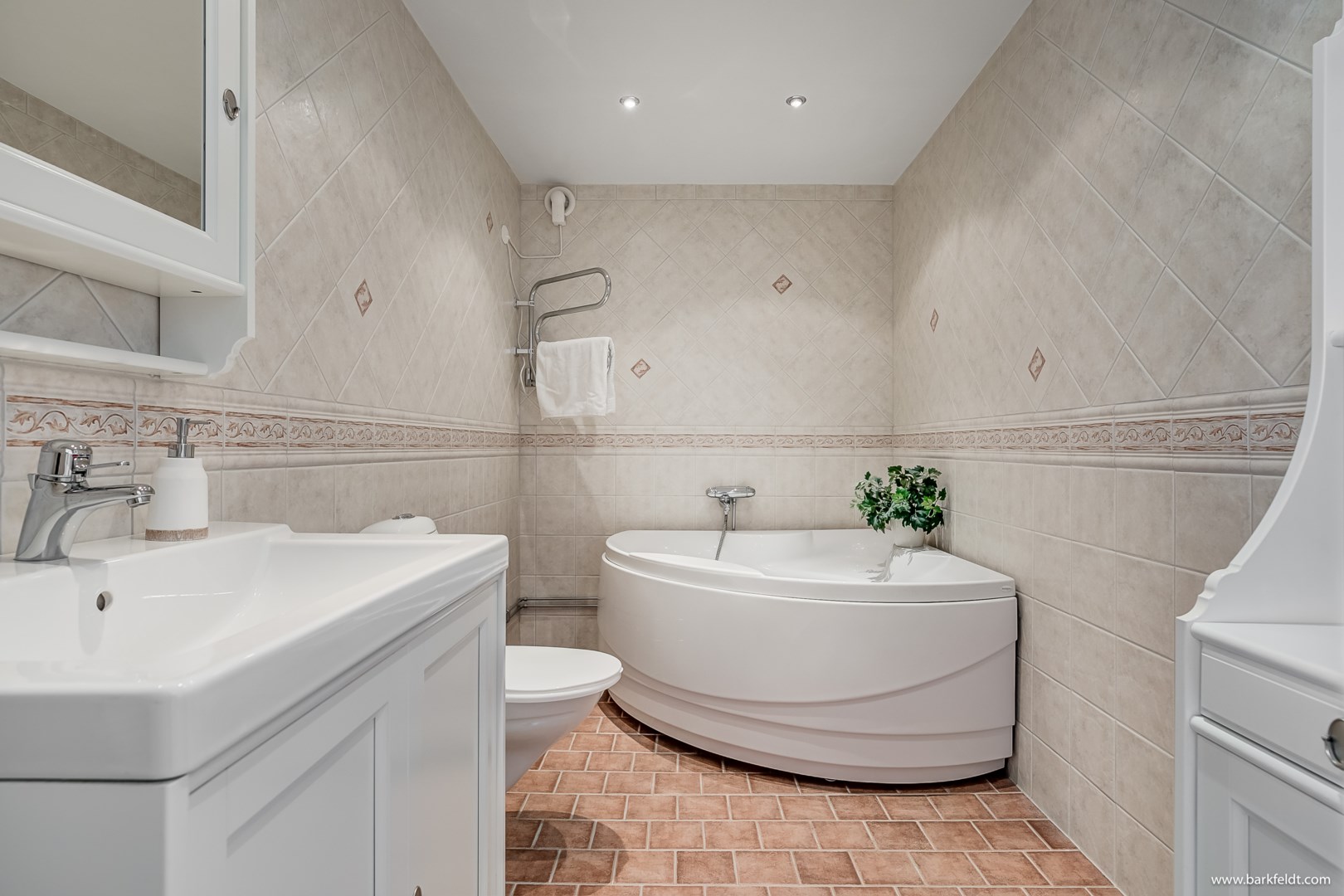 Bostadsbild från Fjuckby Oppgården 243, Såld i Ärentuna, Uppsala