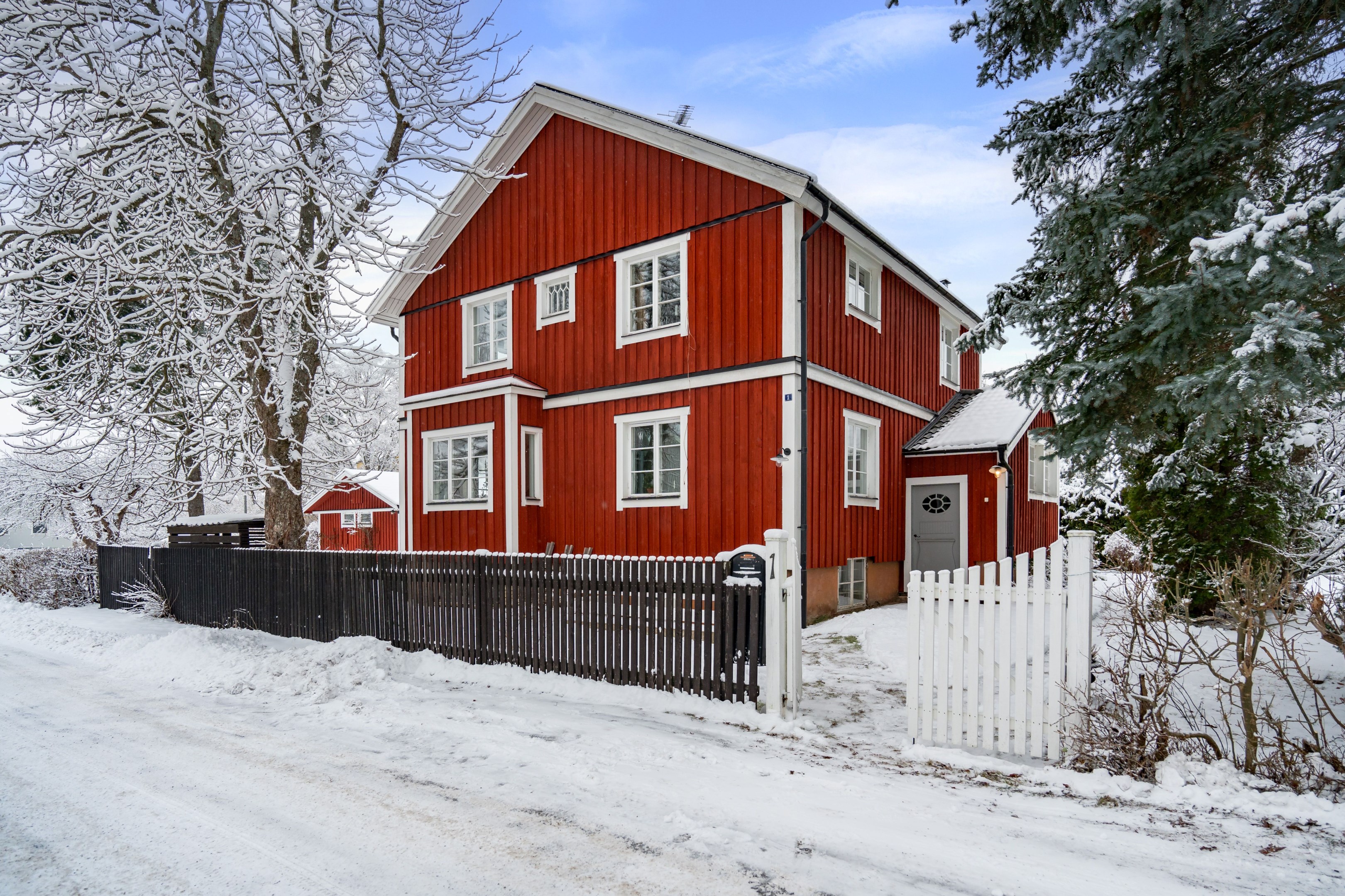 Bostadsbild från Fylkingsvägen 1, Såld i Gamla Uppsala, Uppsala