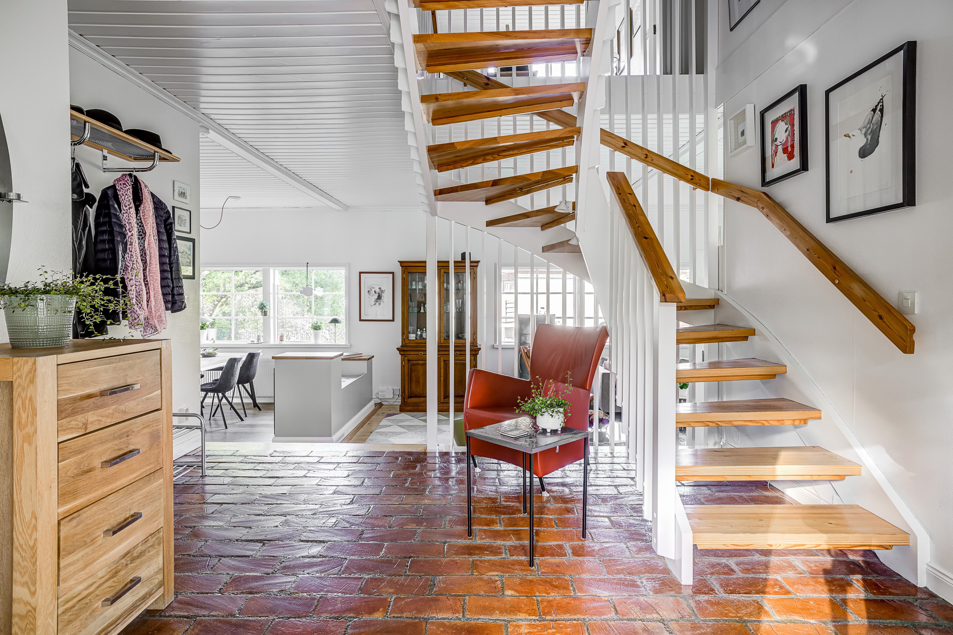 Bostadsbild från Skogsbergsvägen 2, Såld i Eriksberg, Uppsala