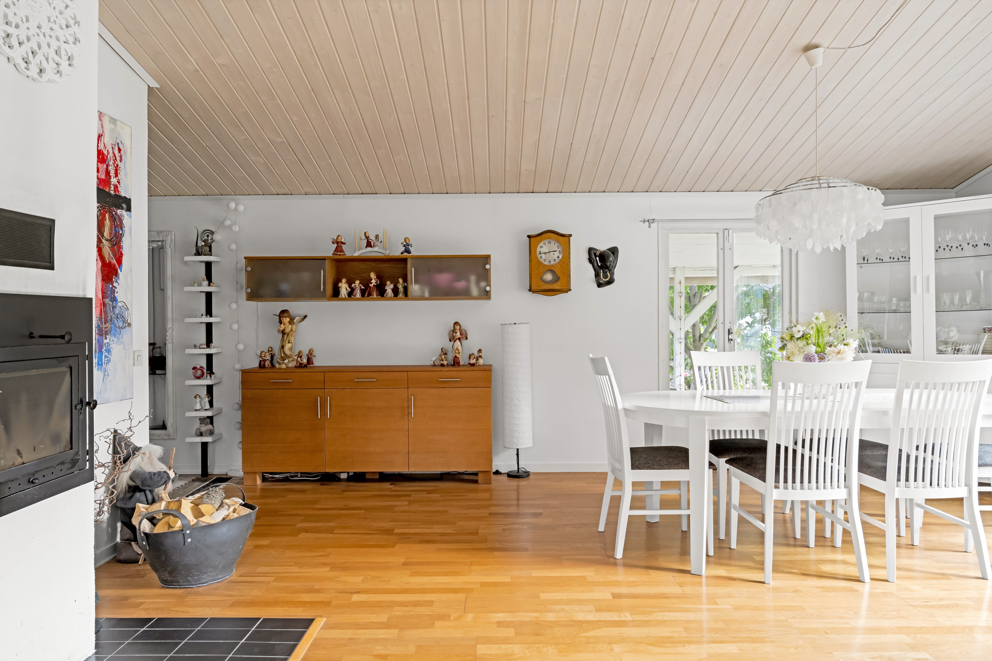 Bostadsbild från Sommarvägen 3A, Såld i Björklinge, Uppsala