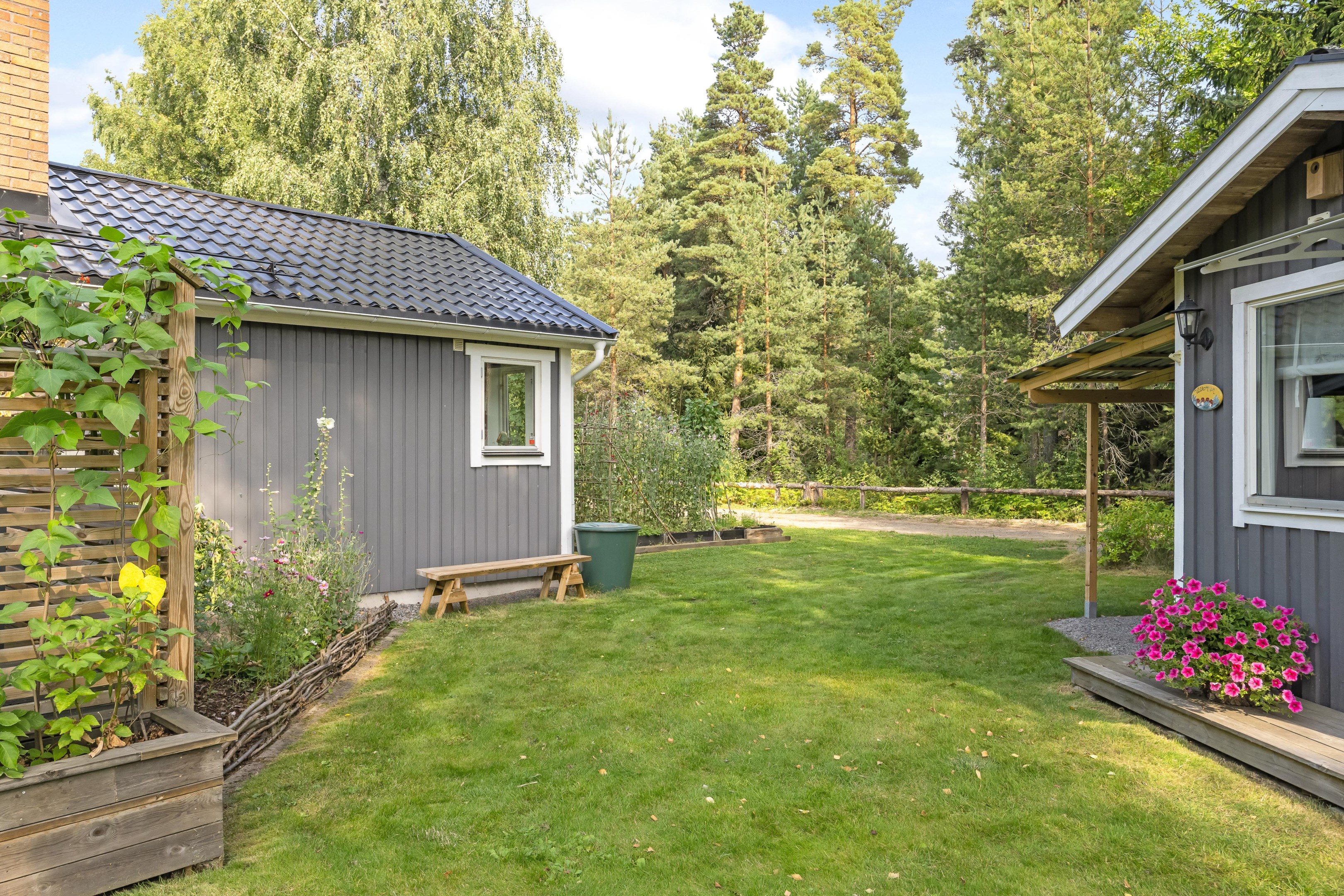 Bostadsbild från Sommarvägen 3A, Såld i Björklinge, Uppsala