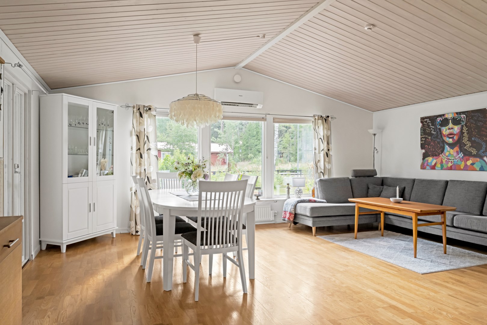 Bostadsbild från Sommarvägen 3A, Såld i Björklinge, Uppsala