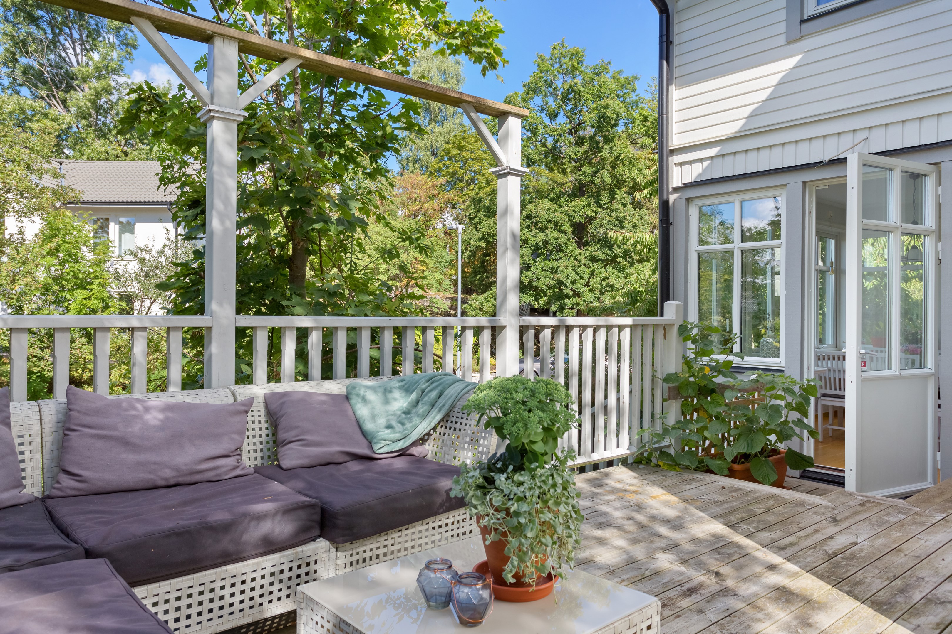 Bostadsbild från Bergdalsvägen 6, Såld i Björknäs, Nacka