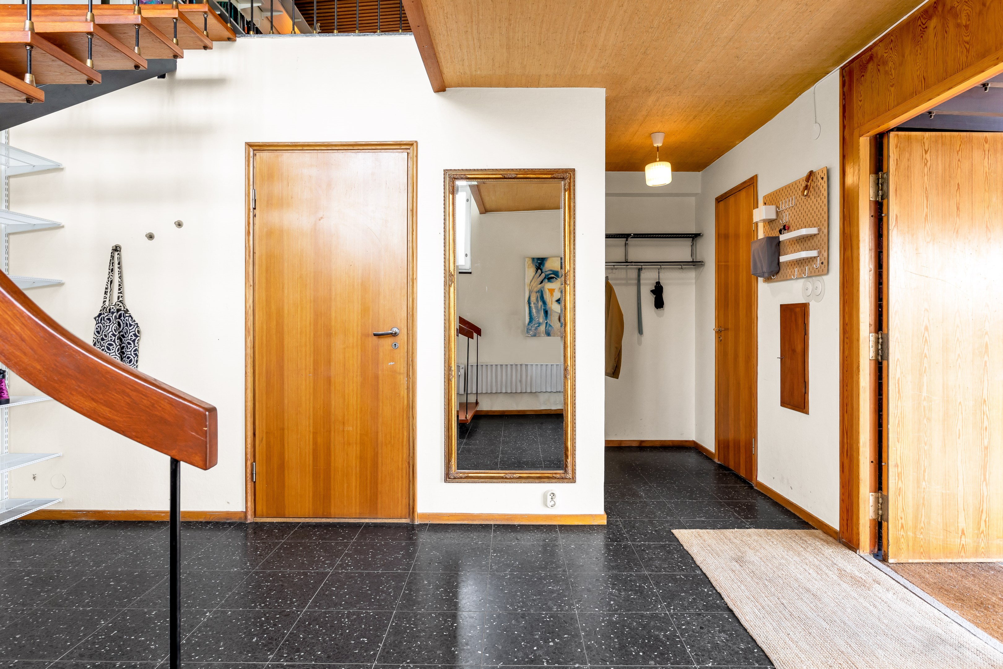 Bostadsbild från Norrbergsvägen 6, Såld i Eriksberg, Uppsala