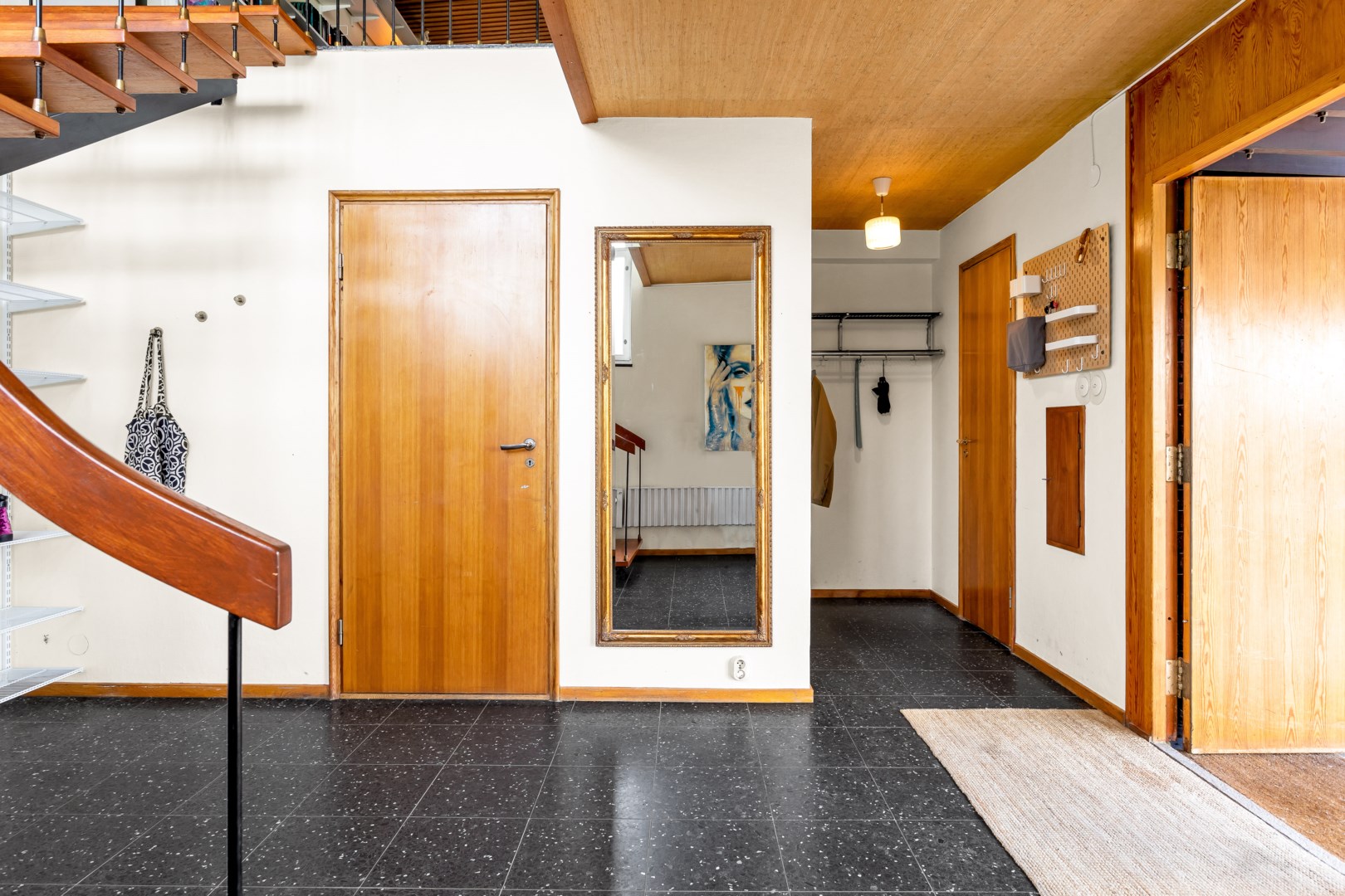 Bostadsbild från Norrbergsvägen 6, Såld i Eriksberg, Uppsala