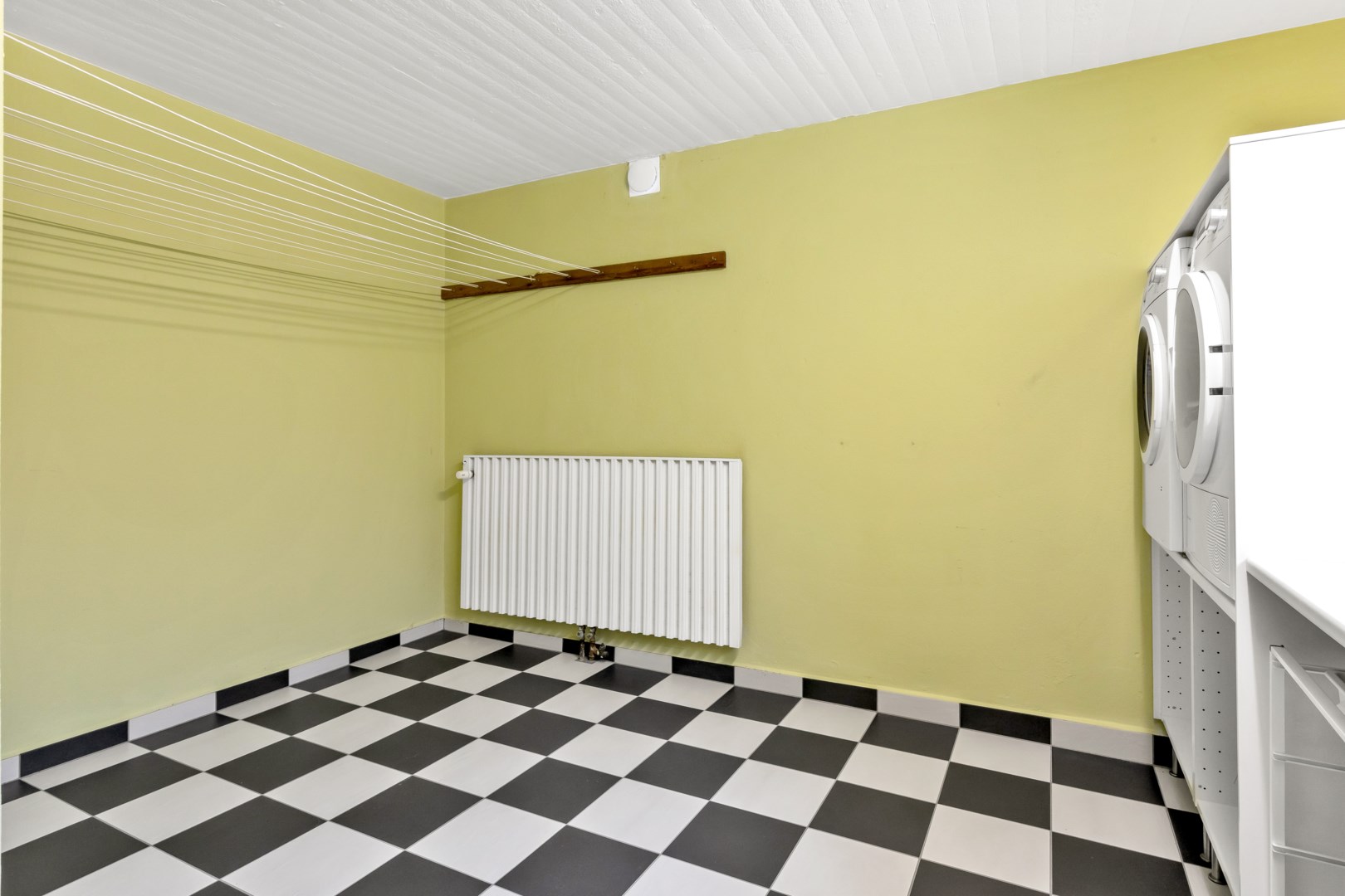 Bostadsbild från Norrbergsvägen 6, Såld i Eriksberg, Uppsala