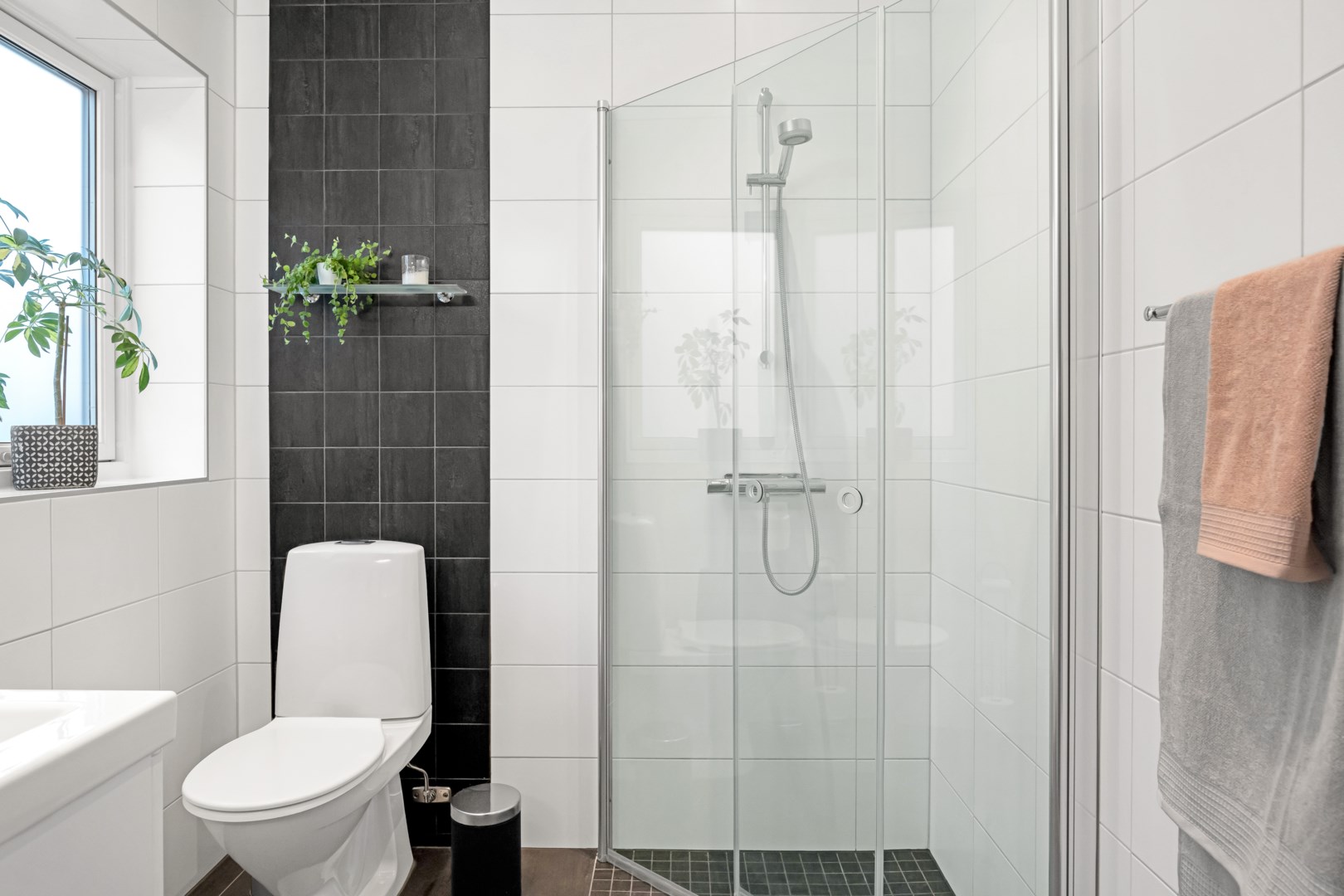 Bostadsbild från Bytorget 14, Såld i Näs-Focksta, Uppsala