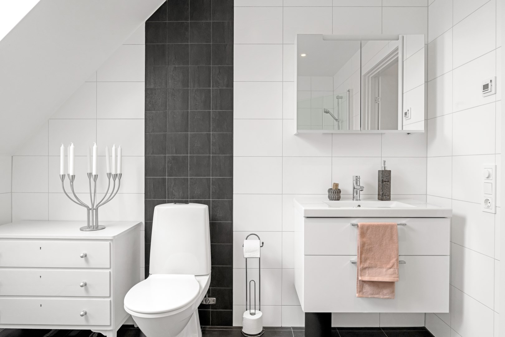 Bostadsbild från Bytorget 14, Såld i Näs-Focksta, Uppsala