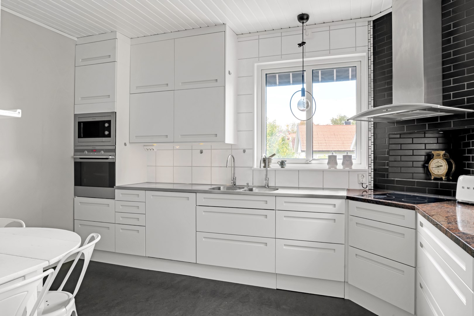 Bostadsbild från Lövlundsvägen 7, Såld i Storvreta, Uppsala