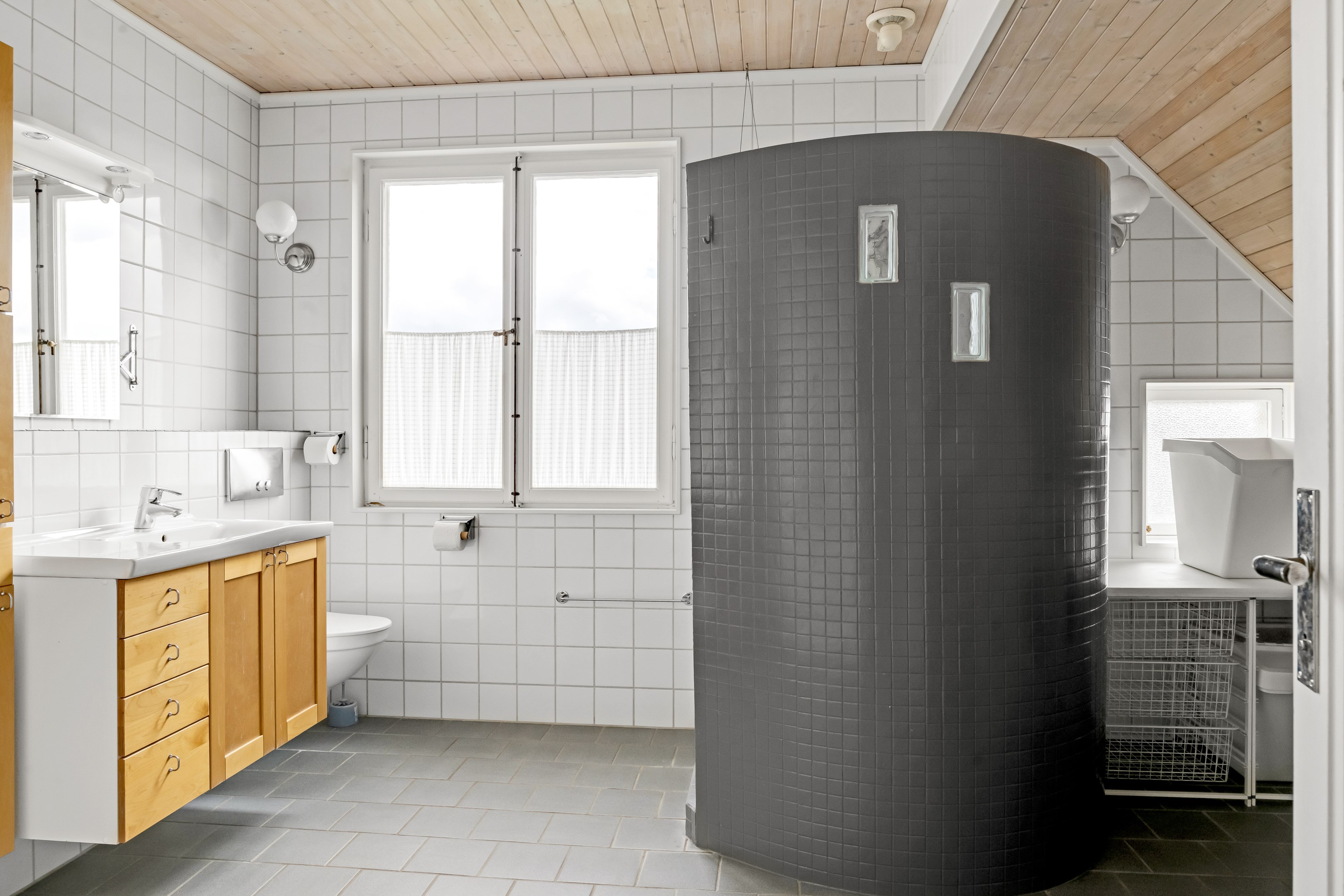 Bostadsbild från Lövlundsvägen 7, Såld i Storvreta, Uppsala