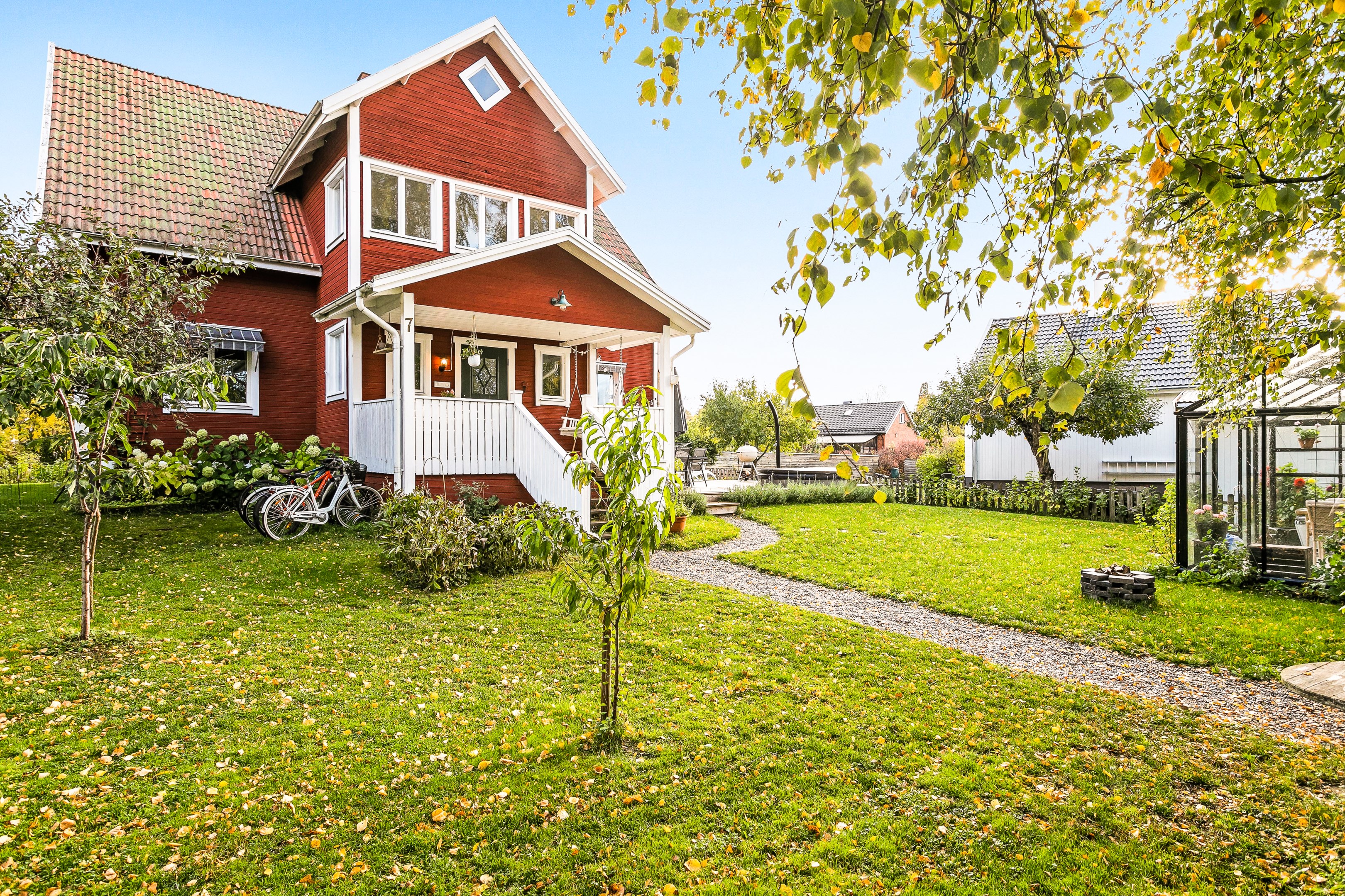 Bostadsbild från Lövlundsvägen 7, Såld i Storvreta, Uppsala