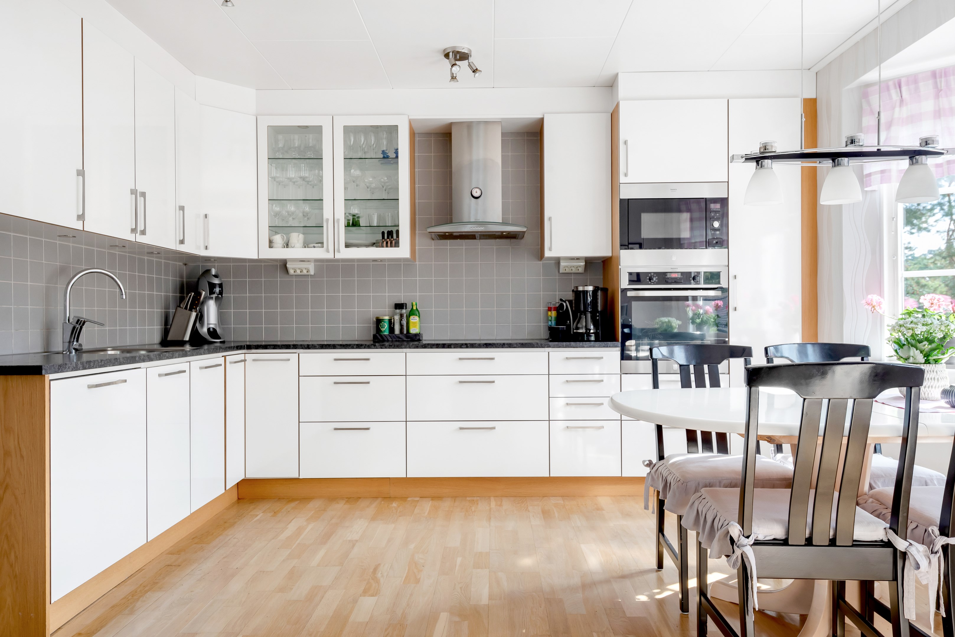 Bostadsbild från Lövhultsvägen 6, Kommande i Norby, Uppsala