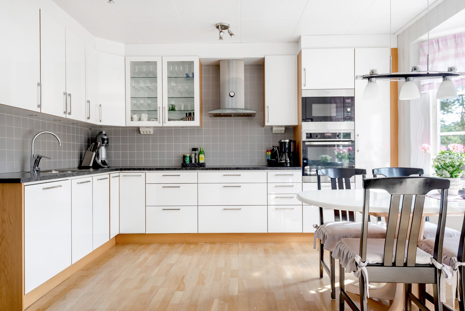 Bostadsbild från Lövhultsvägen 6, Kommande i Norby, Uppsala