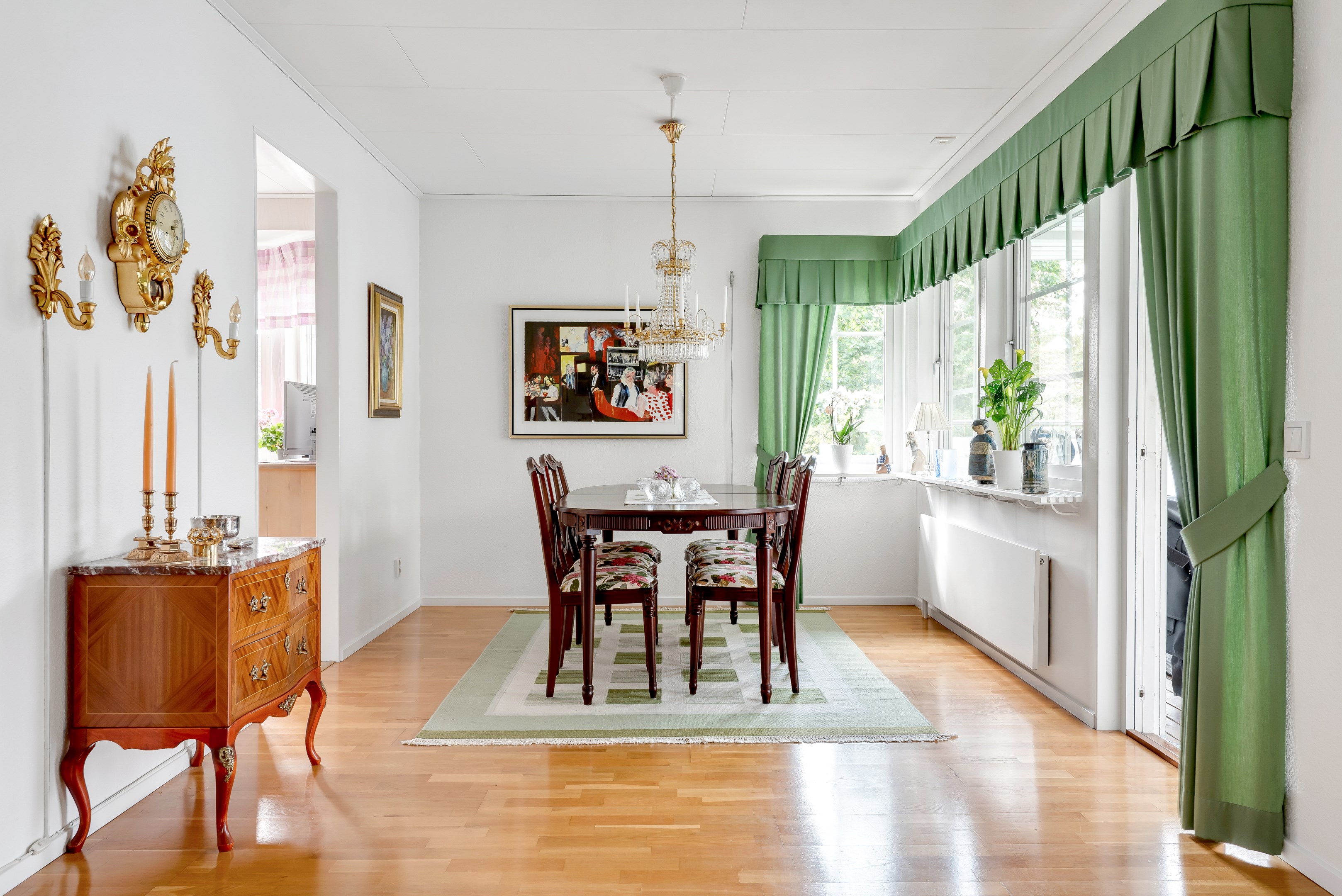 Bostadsbild från Lövhultsvägen 6, Kommande i Norby, Uppsala