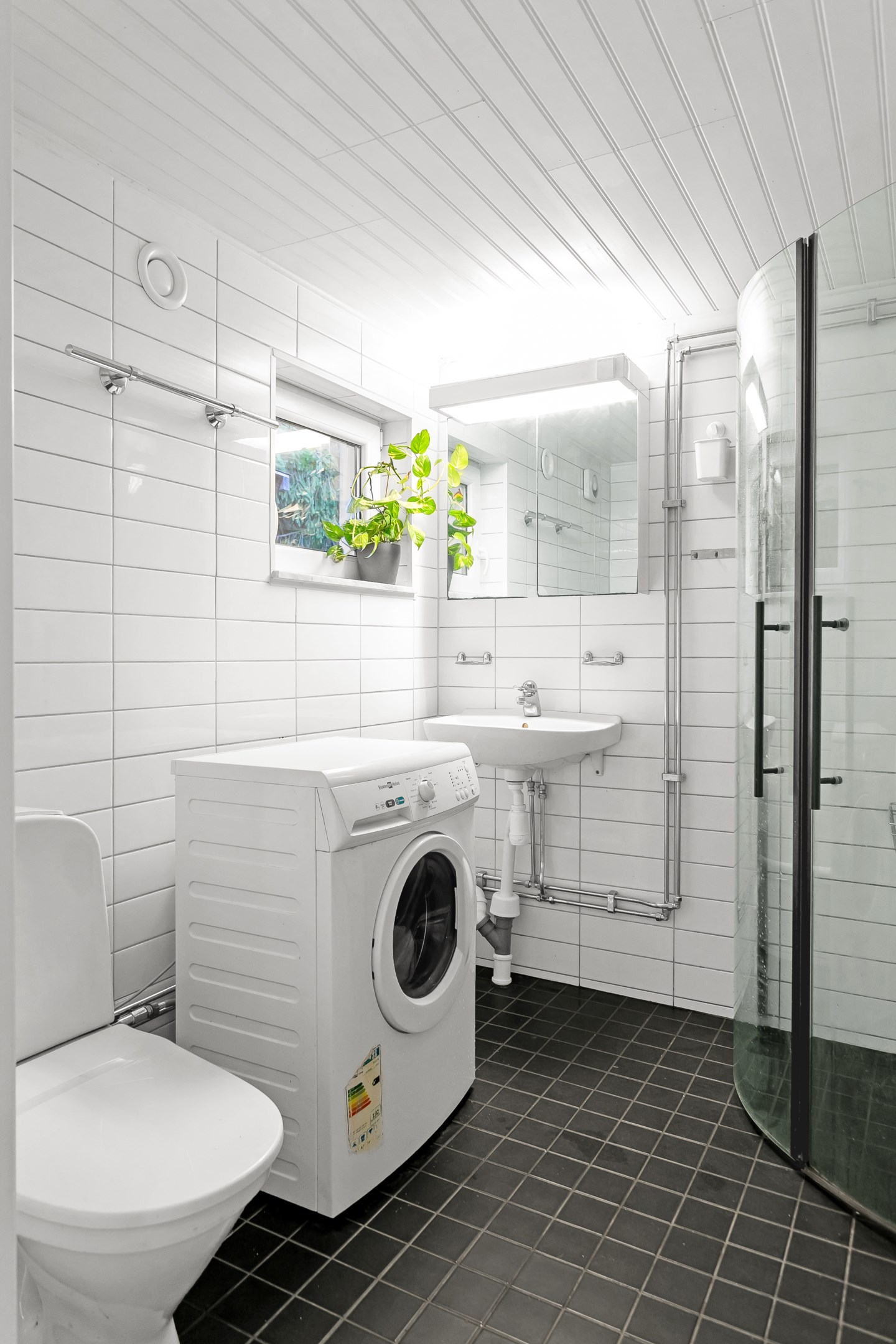 Bostadsbild från Röda vägen 7, Såld i Björklinge, Uppsala