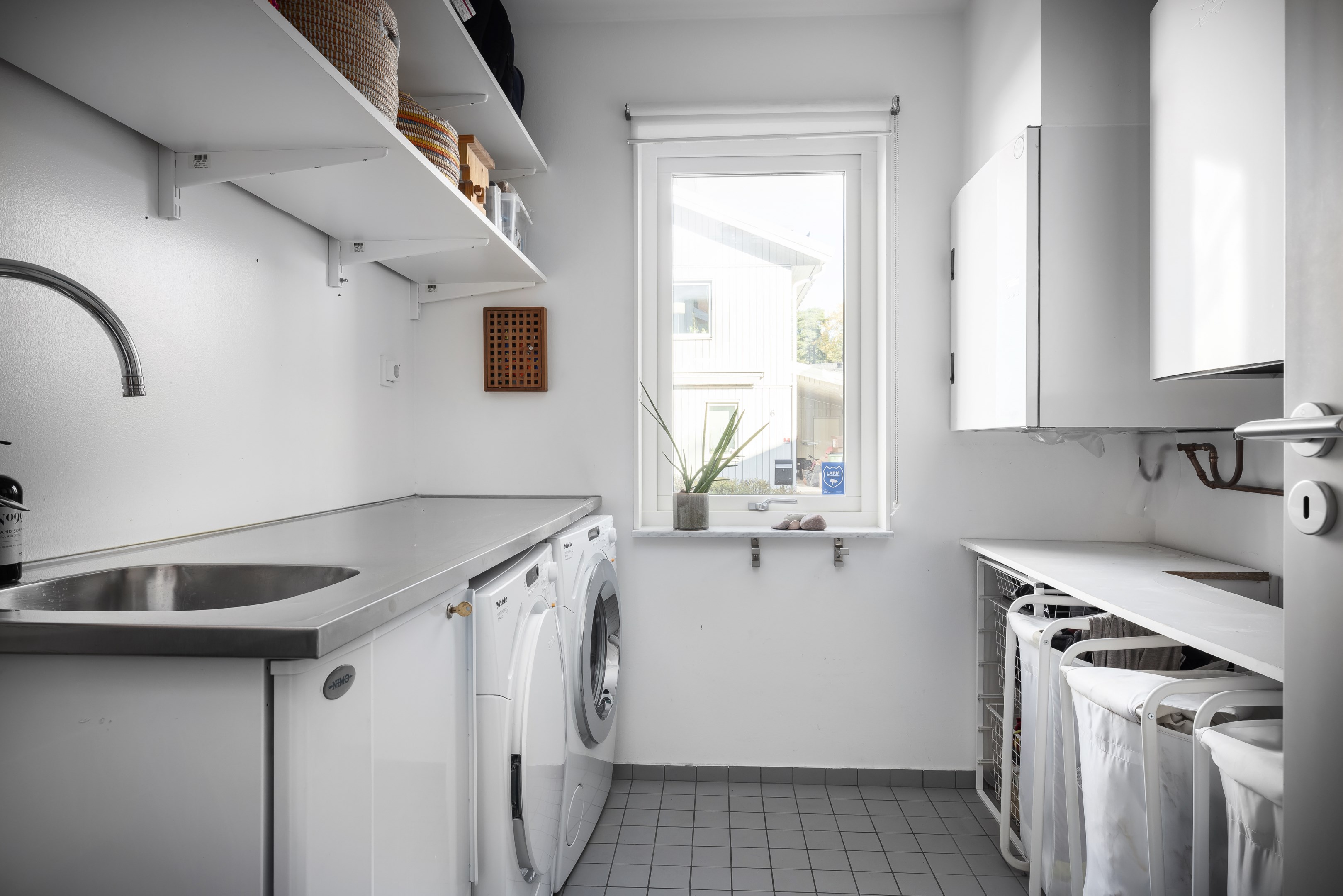 Bostadsbild från Tollare parkgränd 5, Såld i Tollare, Nacka