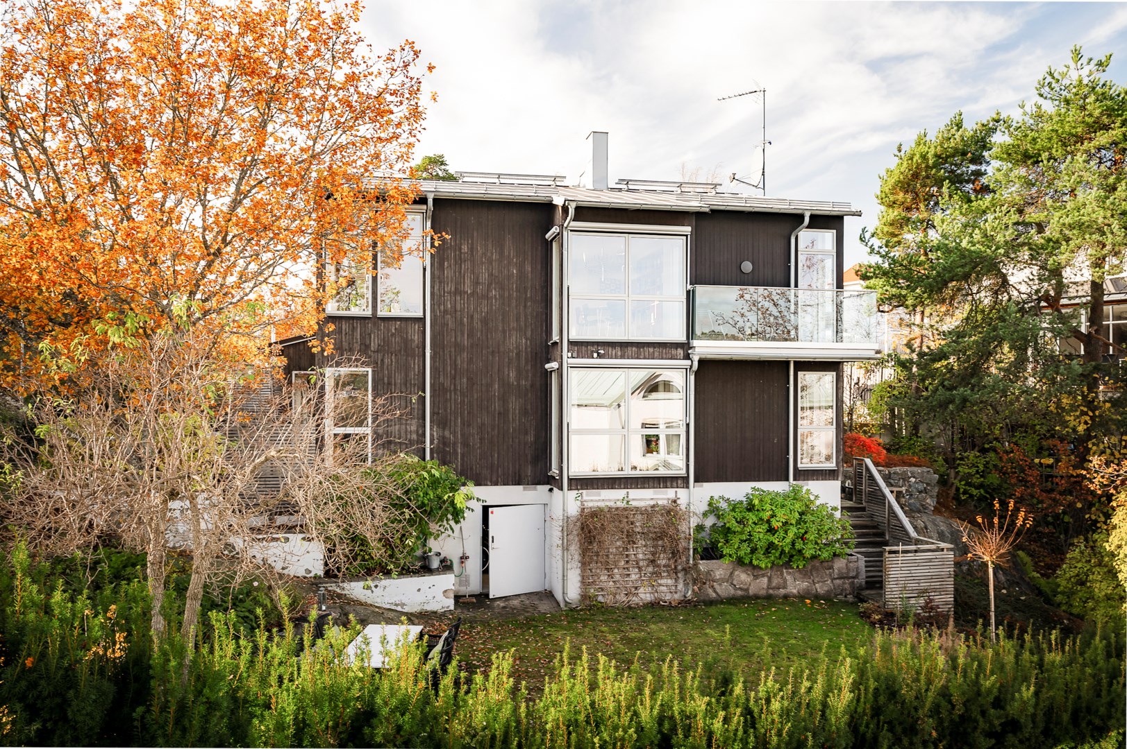 Bostadsbild från Manhemsvägen 33, Såld i Skuru, Nacka