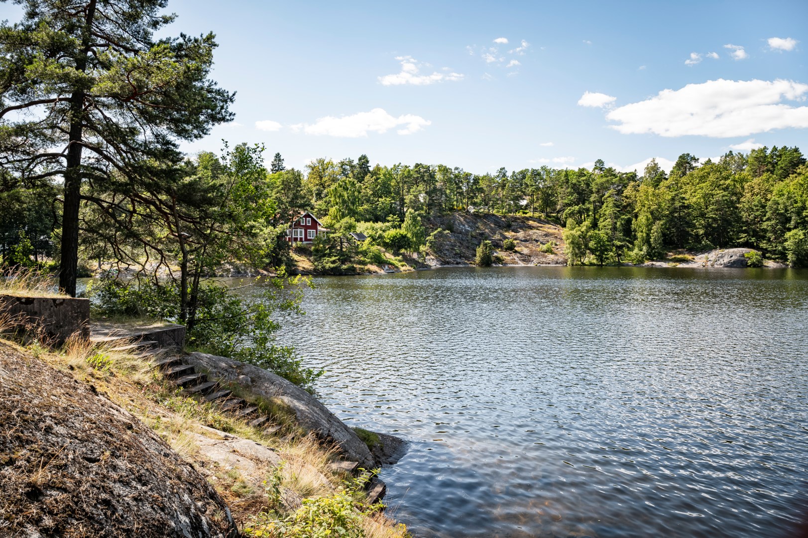 Bostadsbild från Lövdalsvägen 54, Såld i Björknäs, Nacka