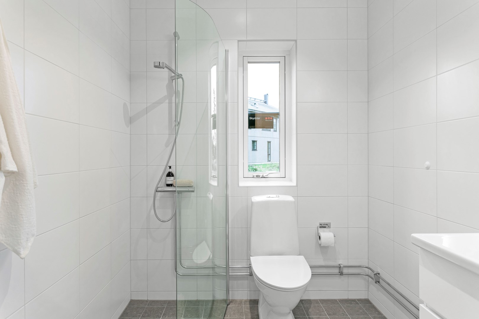 Bostadsbild från Häggrotsvägen 5, Såld i Skölsta, Uppsala