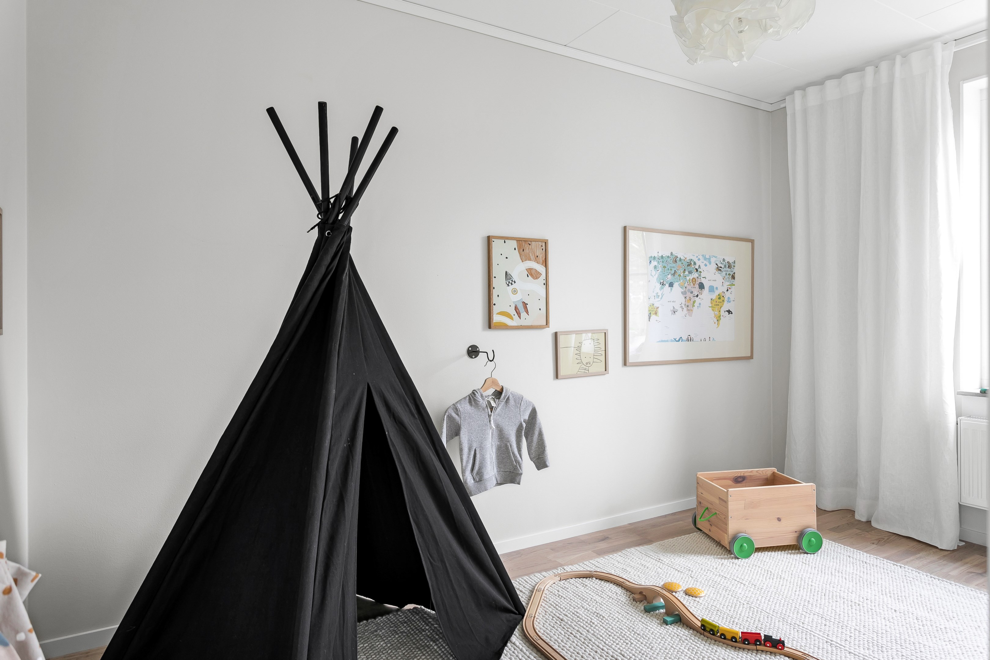 Bostadsbild från Häggrotsvägen 8, Såld i Skölsta, Uppsala