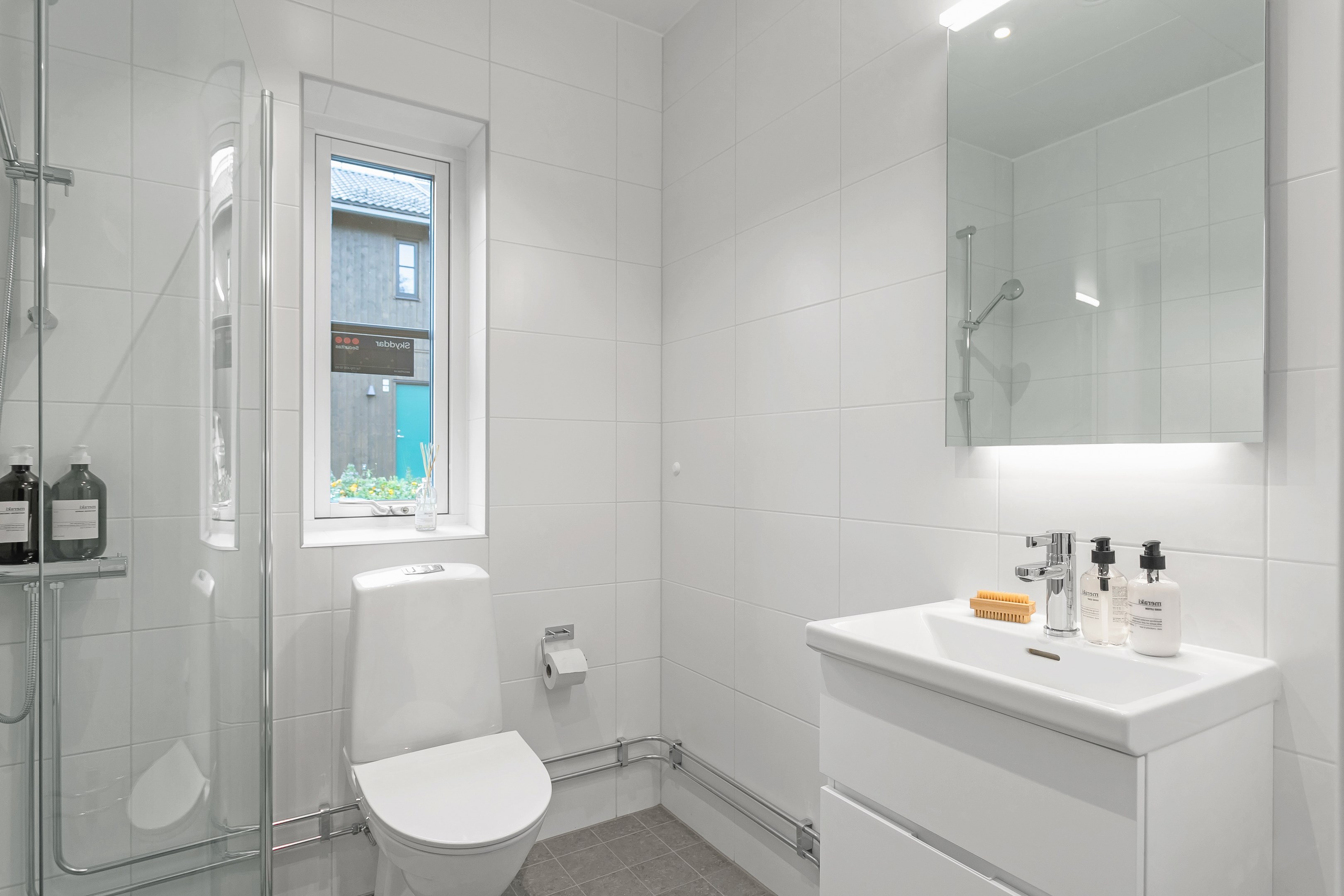 Bostadsbild från Häggrotsvägen 8, Såld i Skölsta, Uppsala