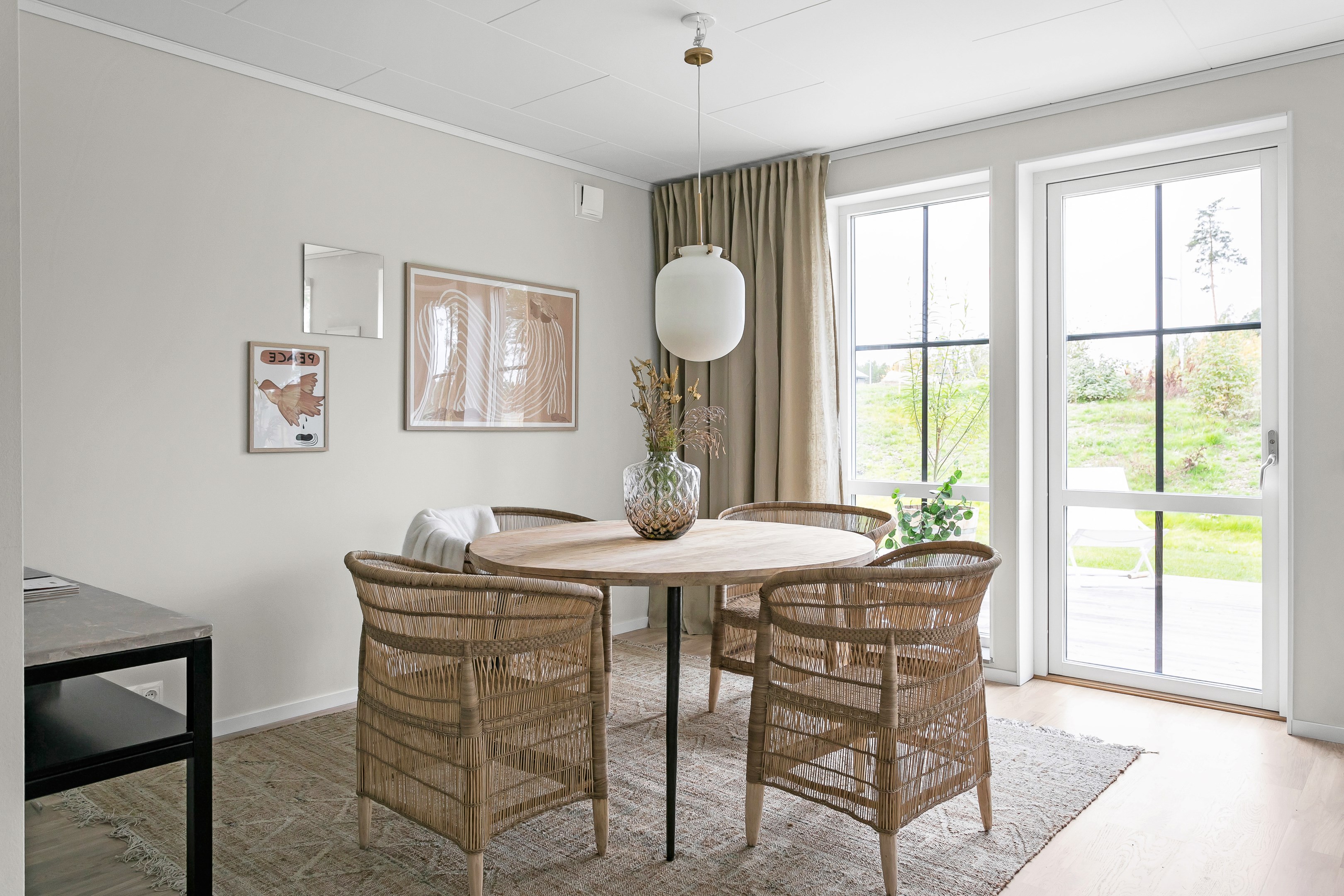 Bostadsbild från Häggrotsvägen 8, Såld i Skölsta, Uppsala