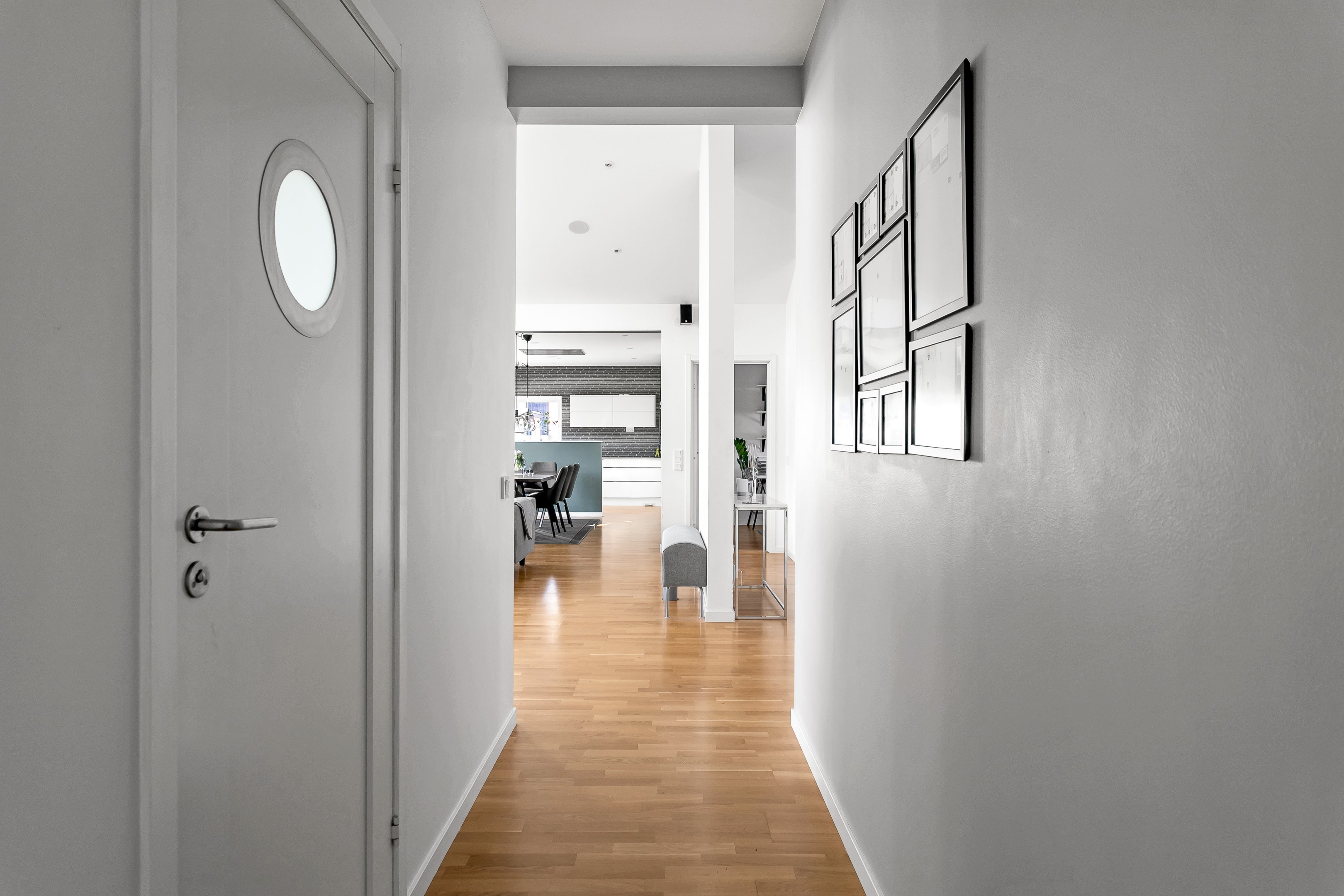 Bostadsbild från Elgbolstavägen 10, Såld i Danmark, Uppsala