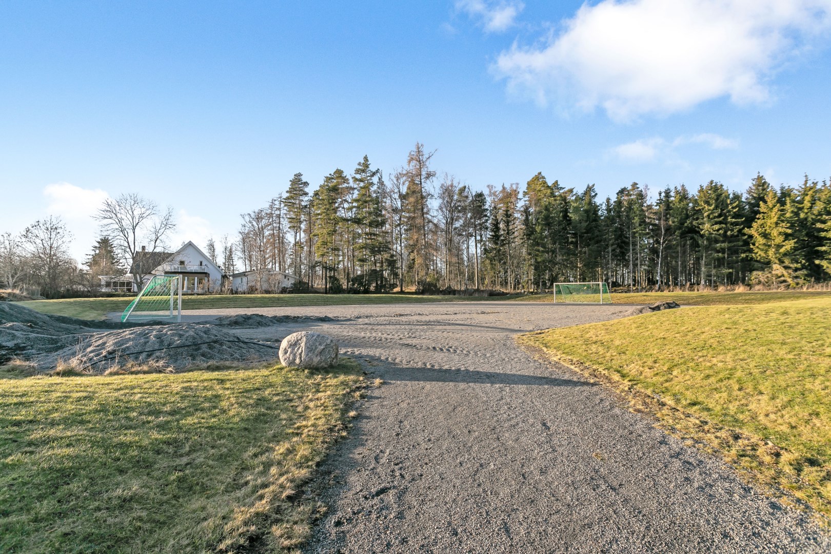 Bostadsbild från Elgbolstavägen 10, Såld i Danmark, Uppsala