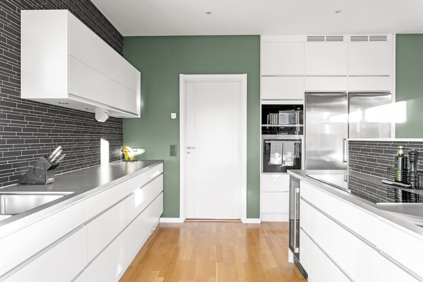 Bostadsbild från Elgbolstavägen 10, Såld i Danmark, Uppsala