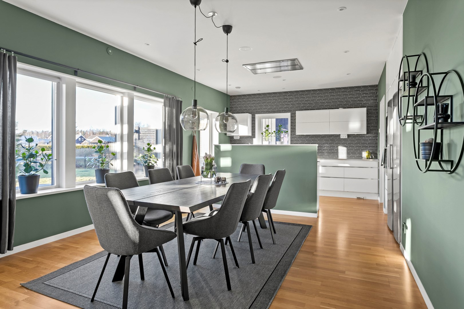 Bostadsbild från Elgbolstavägen 10, Såld i Danmark, Uppsala