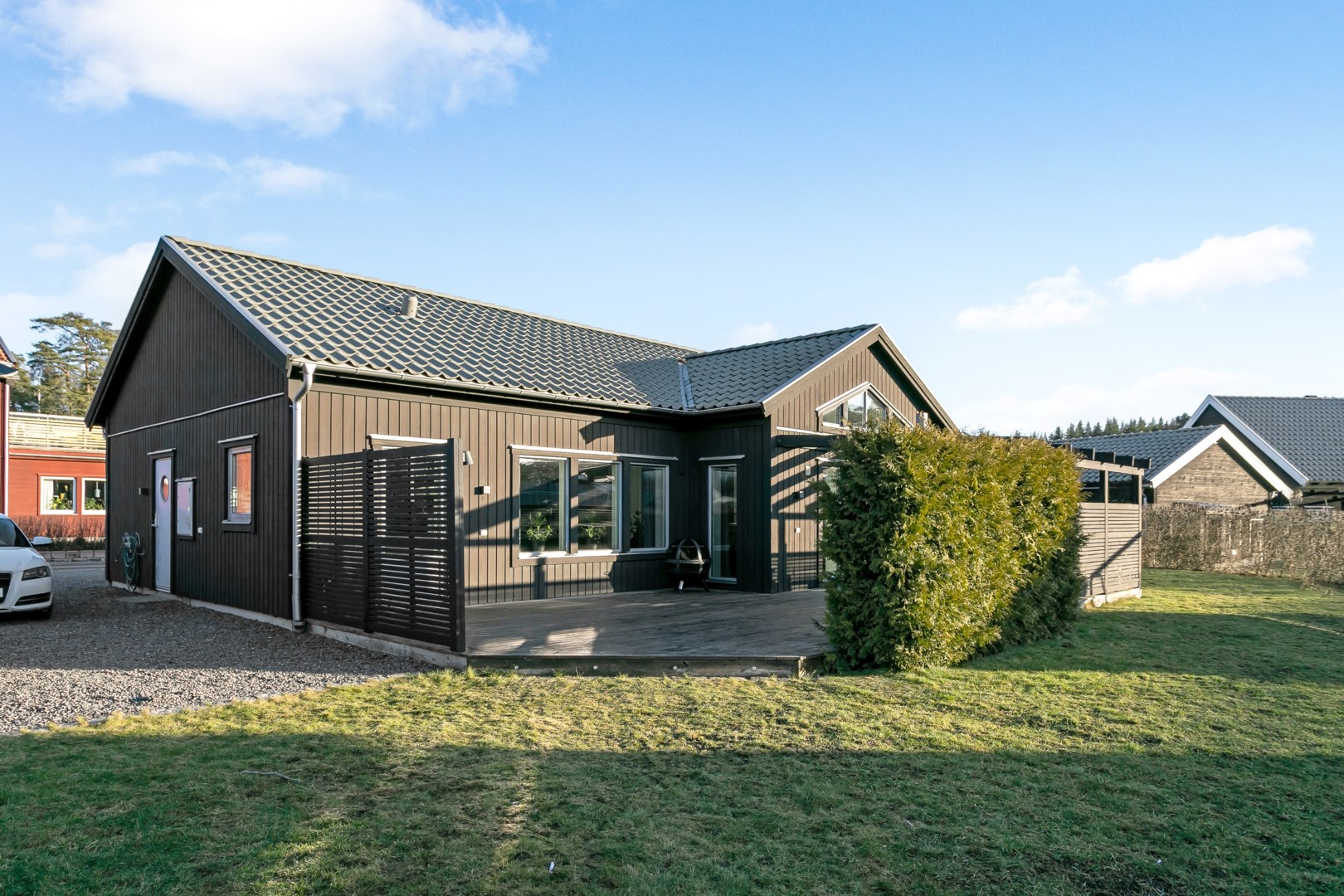 Bostadsbild från Elgbolstavägen 10, Såld i Danmark, Uppsala