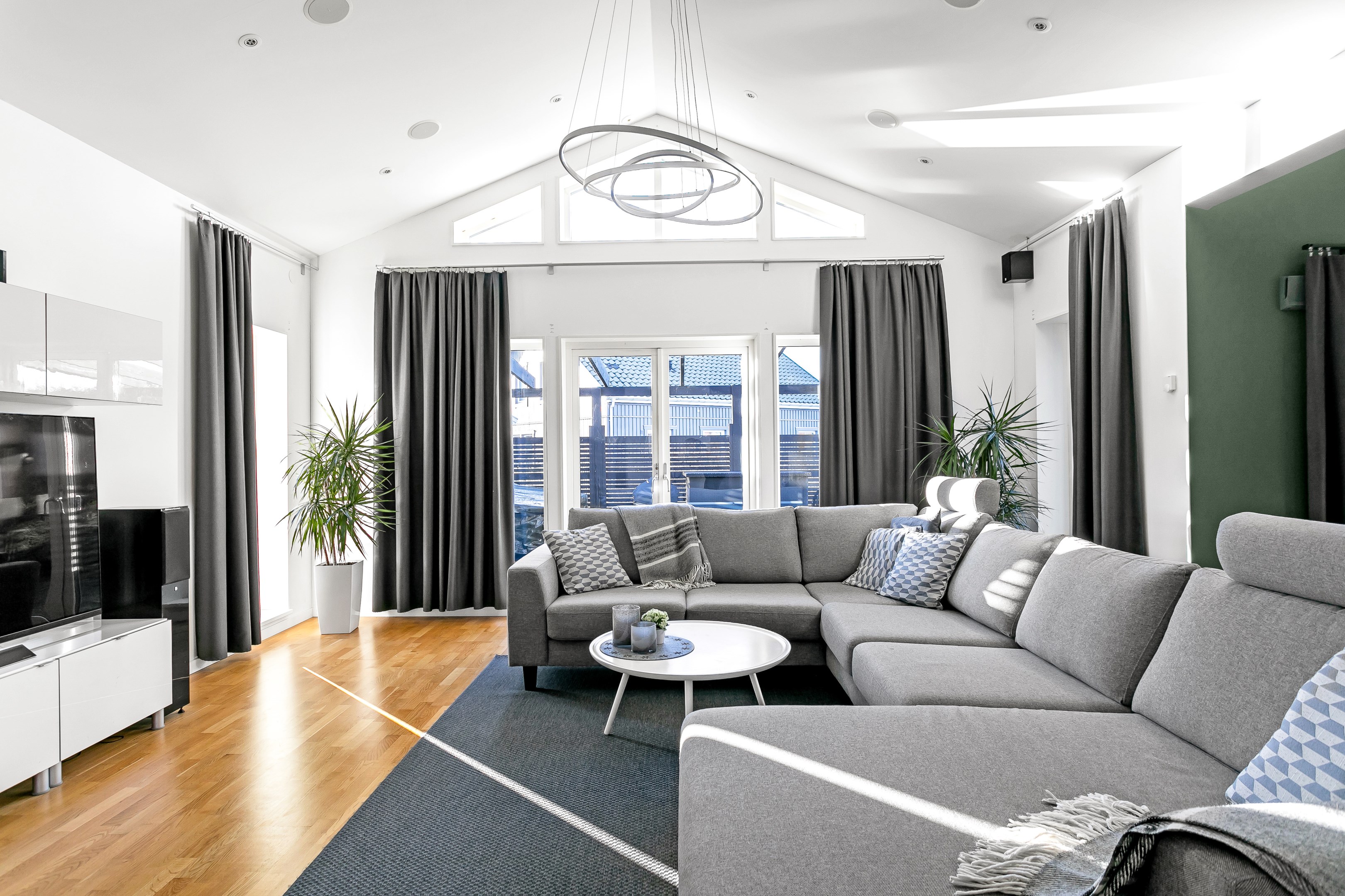 Bostadsbild från Elgbolstavägen 10, Såld i Danmark, Uppsala