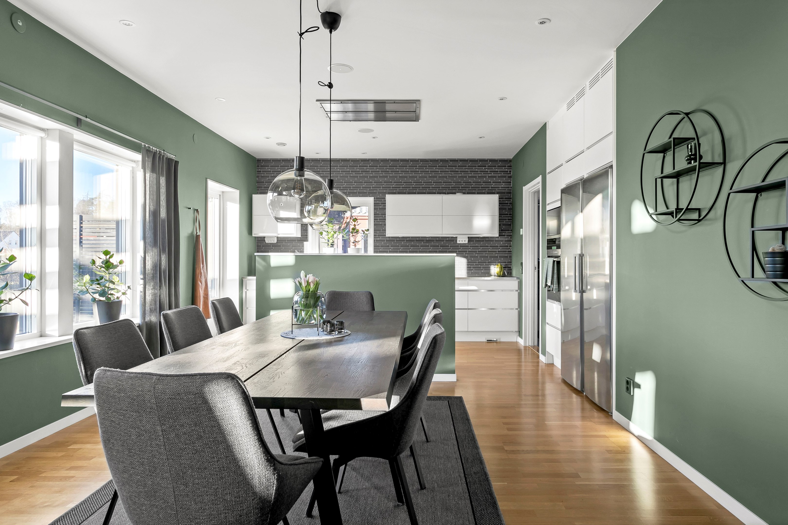 Bostadsbild från Elgbolstavägen 10, Såld i Danmark, Uppsala