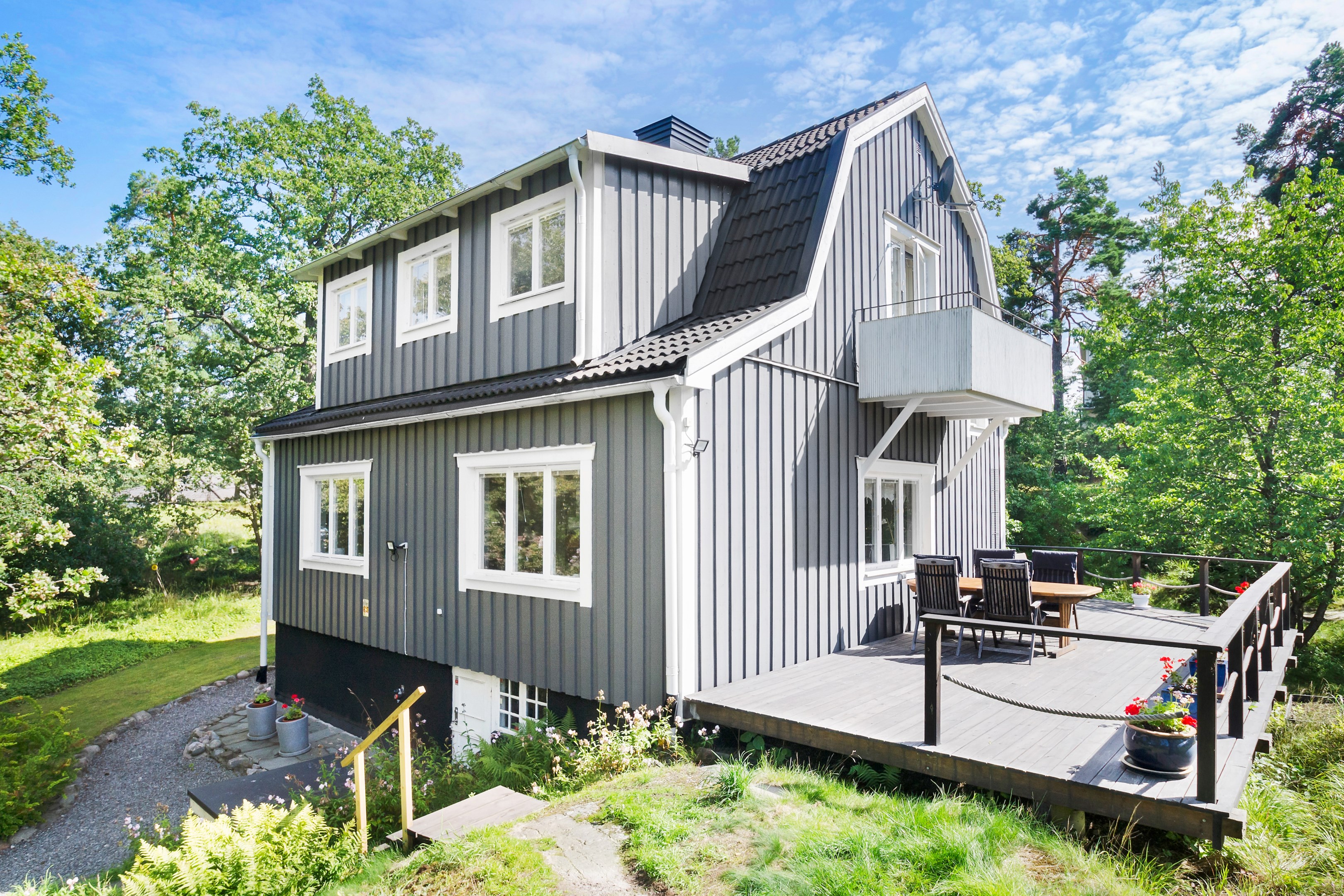 Bostadsbild från Trollsjövägen 10, Såld i Södra Lännersta, Nacka