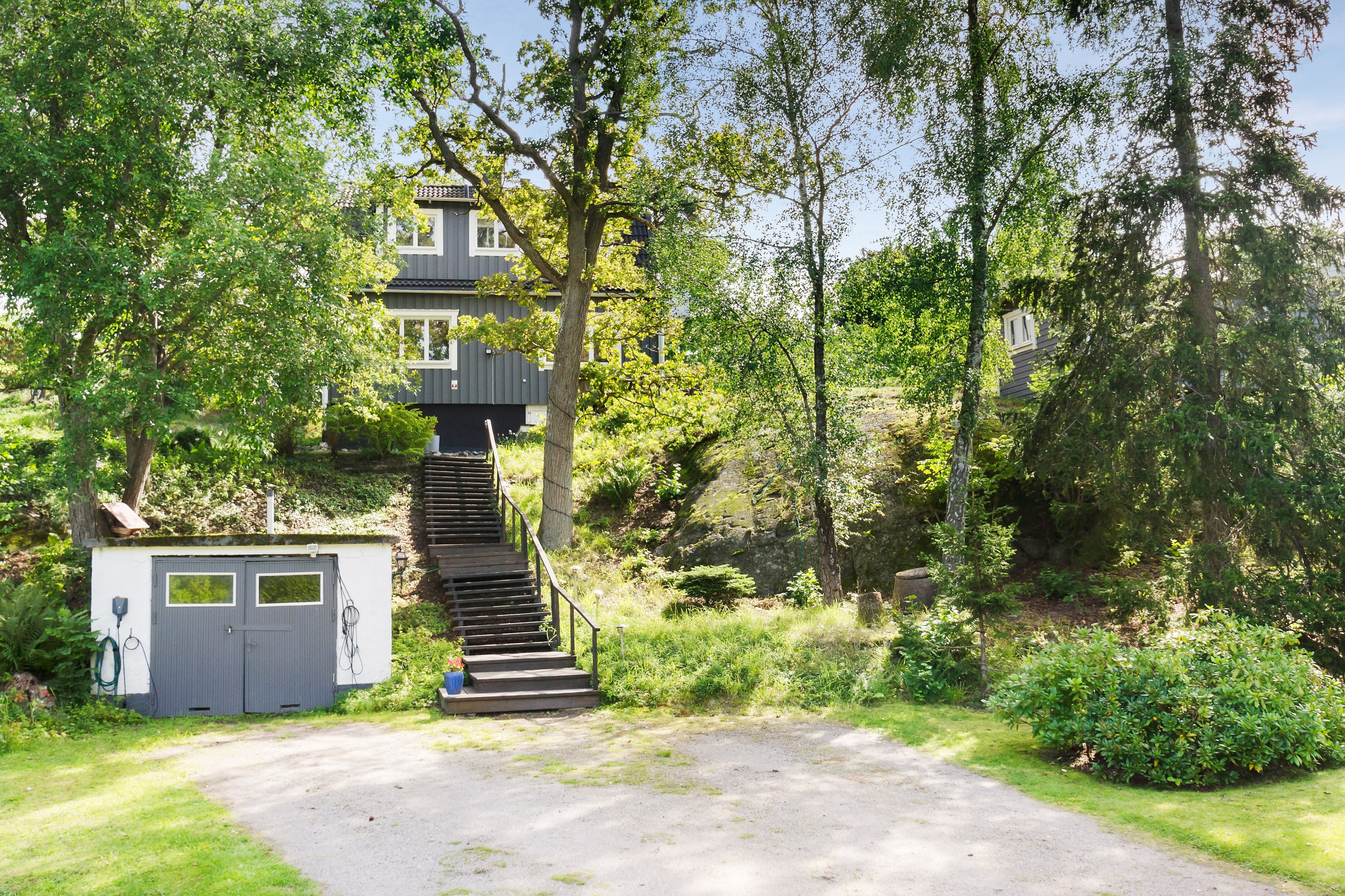 Bostadsbild från Trollsjövägen 10, Såld i Södra Lännersta, Nacka