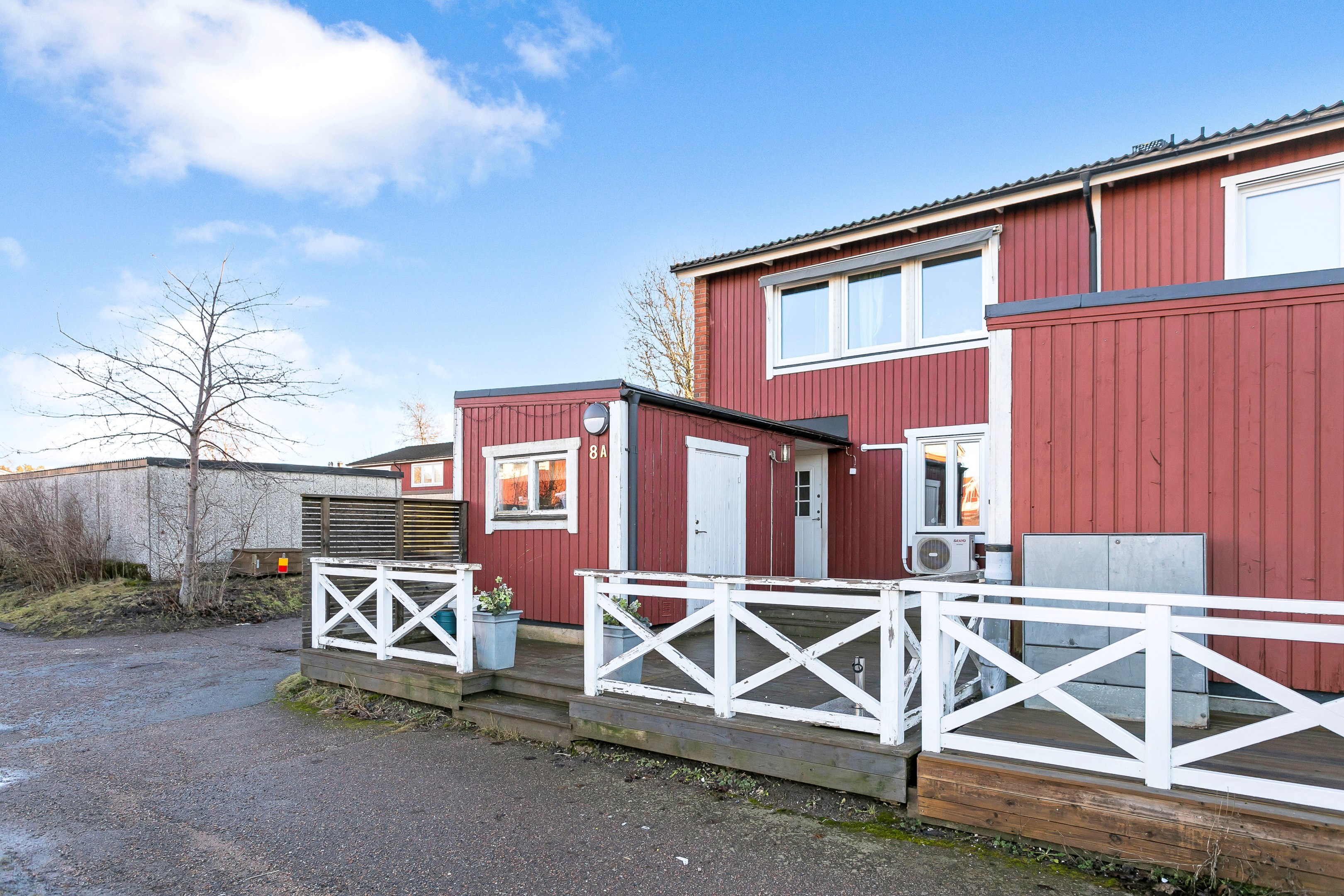 Bostadsbild från Markegångsvägen 8A, Såld i Storvreta, Uppsala