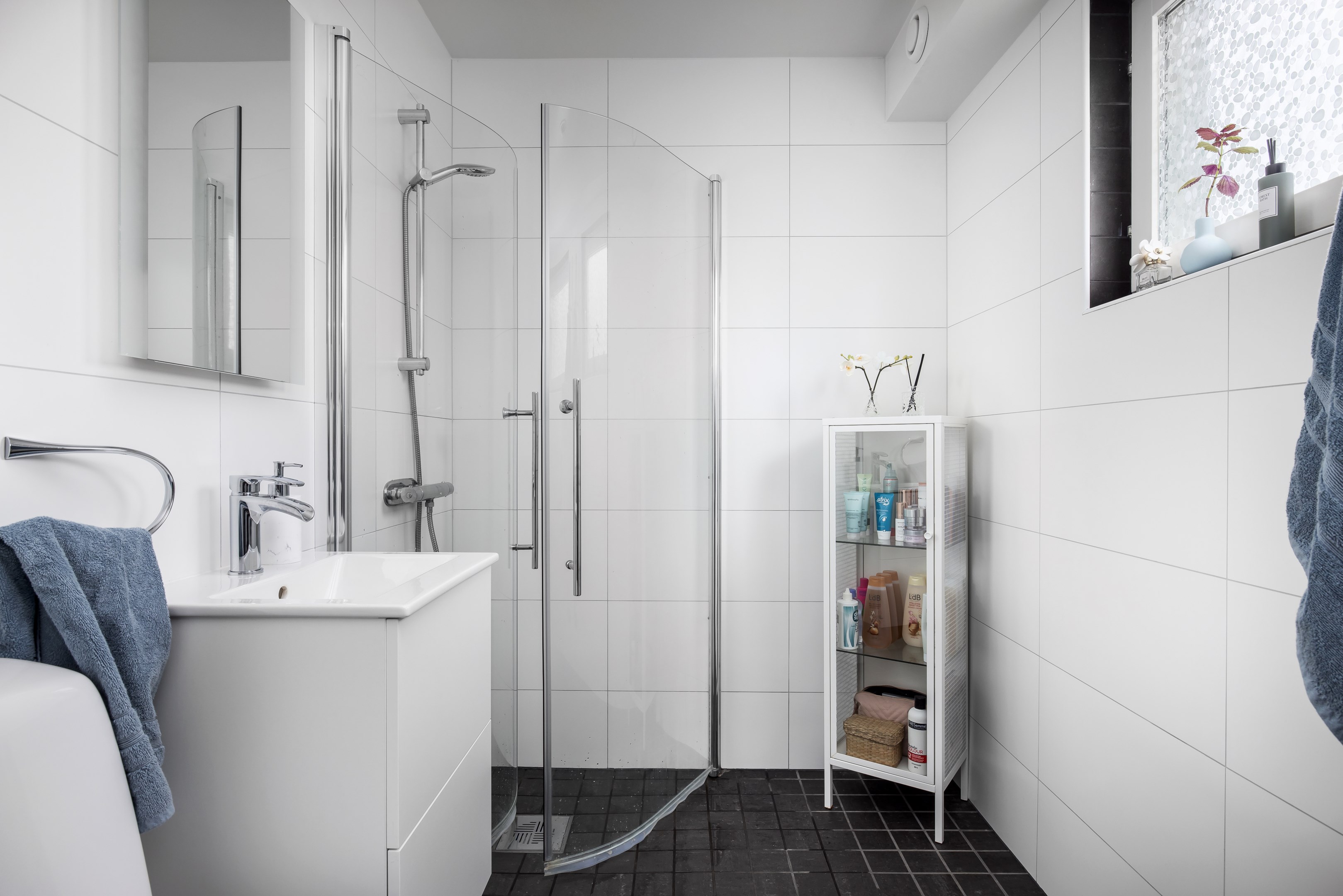 Bostadsbild från Kapellvägen 24, Såld i Östra Ekedal, Värmdö