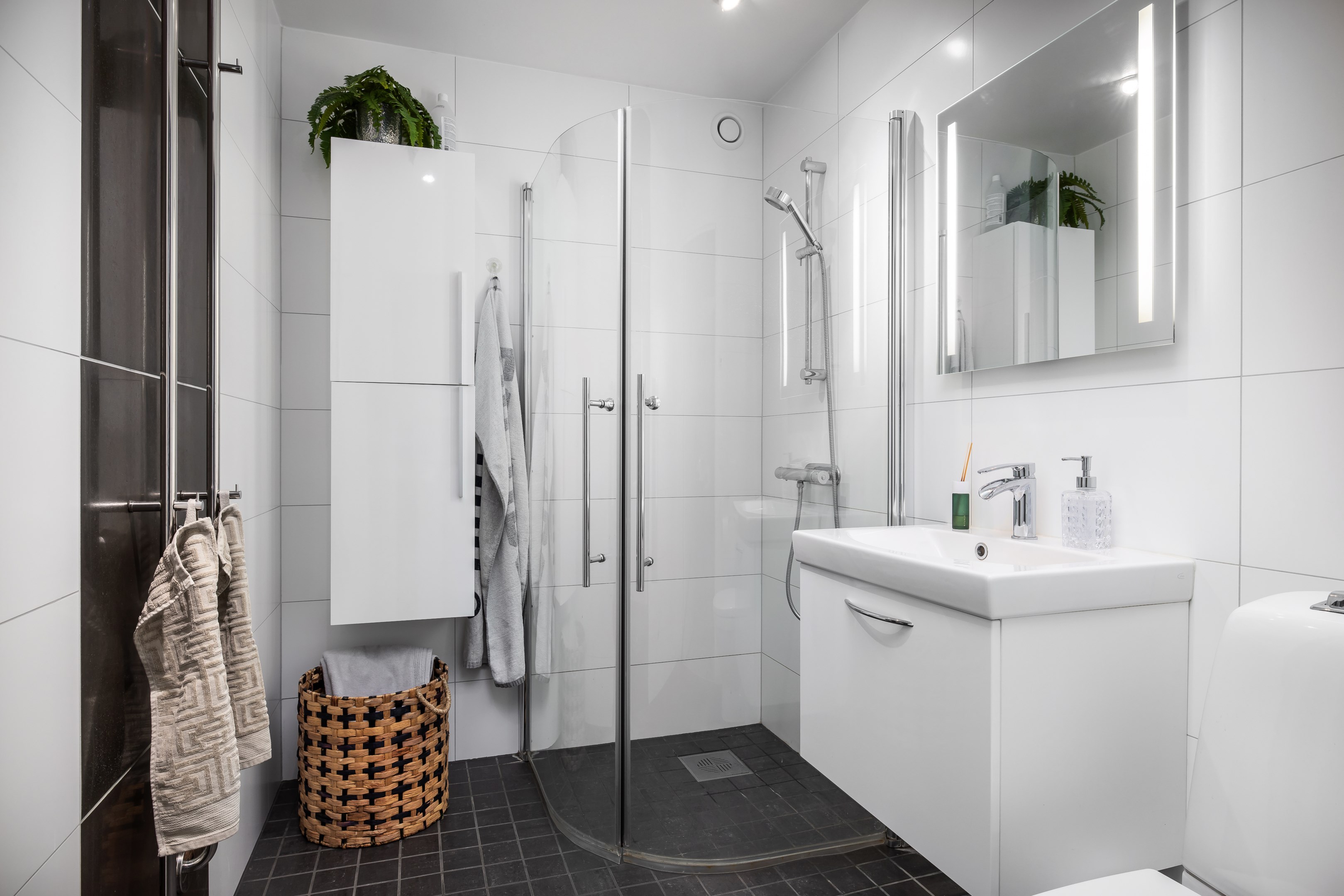 Bostadsbild från Kapellvägen 24, Såld i Östra Ekedal, Värmdö