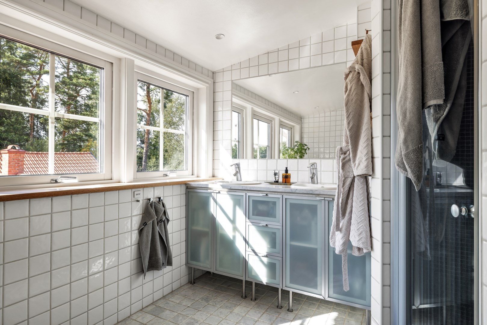 Bostadsbild från Hasselvägen 19, Såld i Storvreta, Uppsala