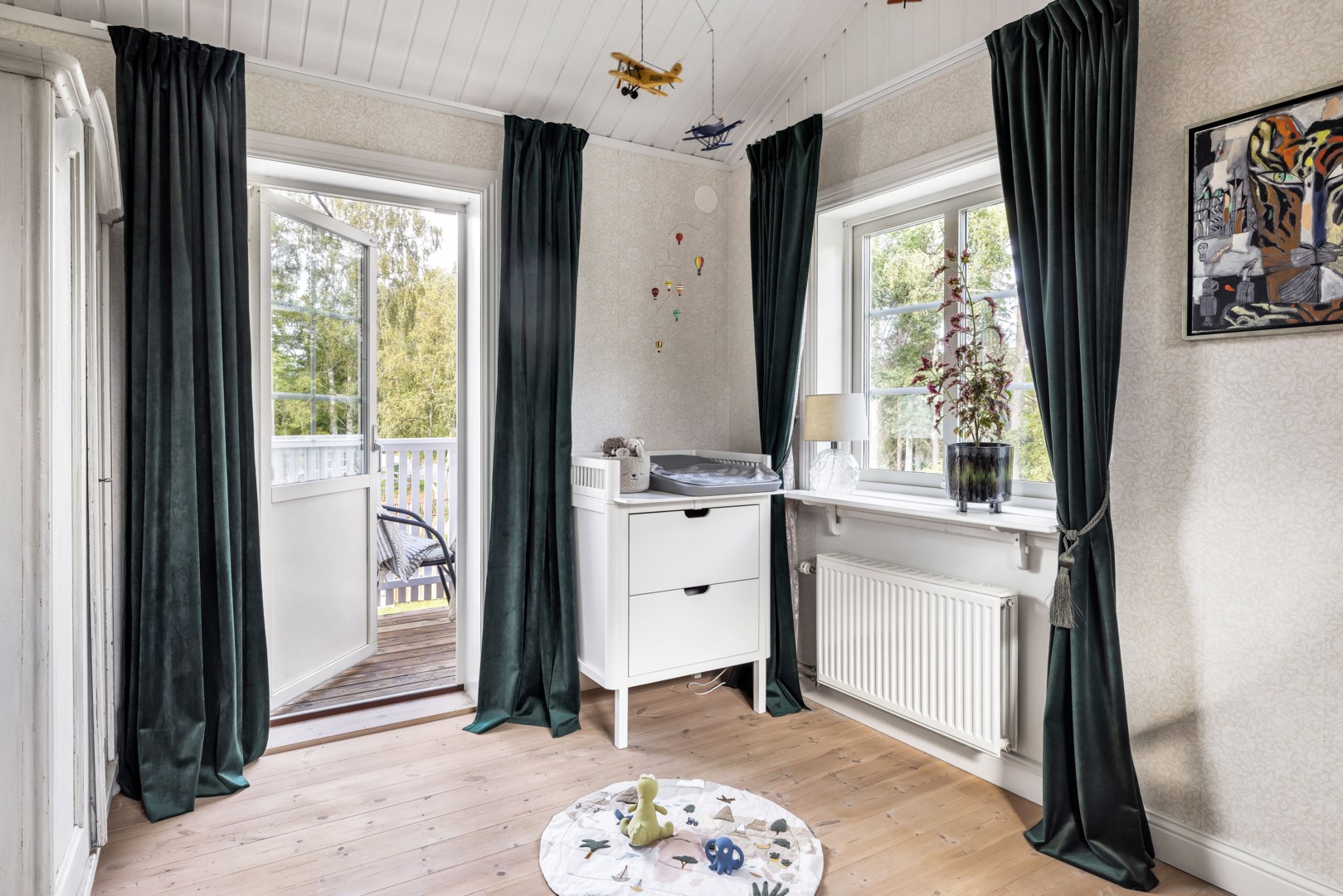 Bostadsbild från Hasselvägen 19, Såld i Storvreta, Uppsala