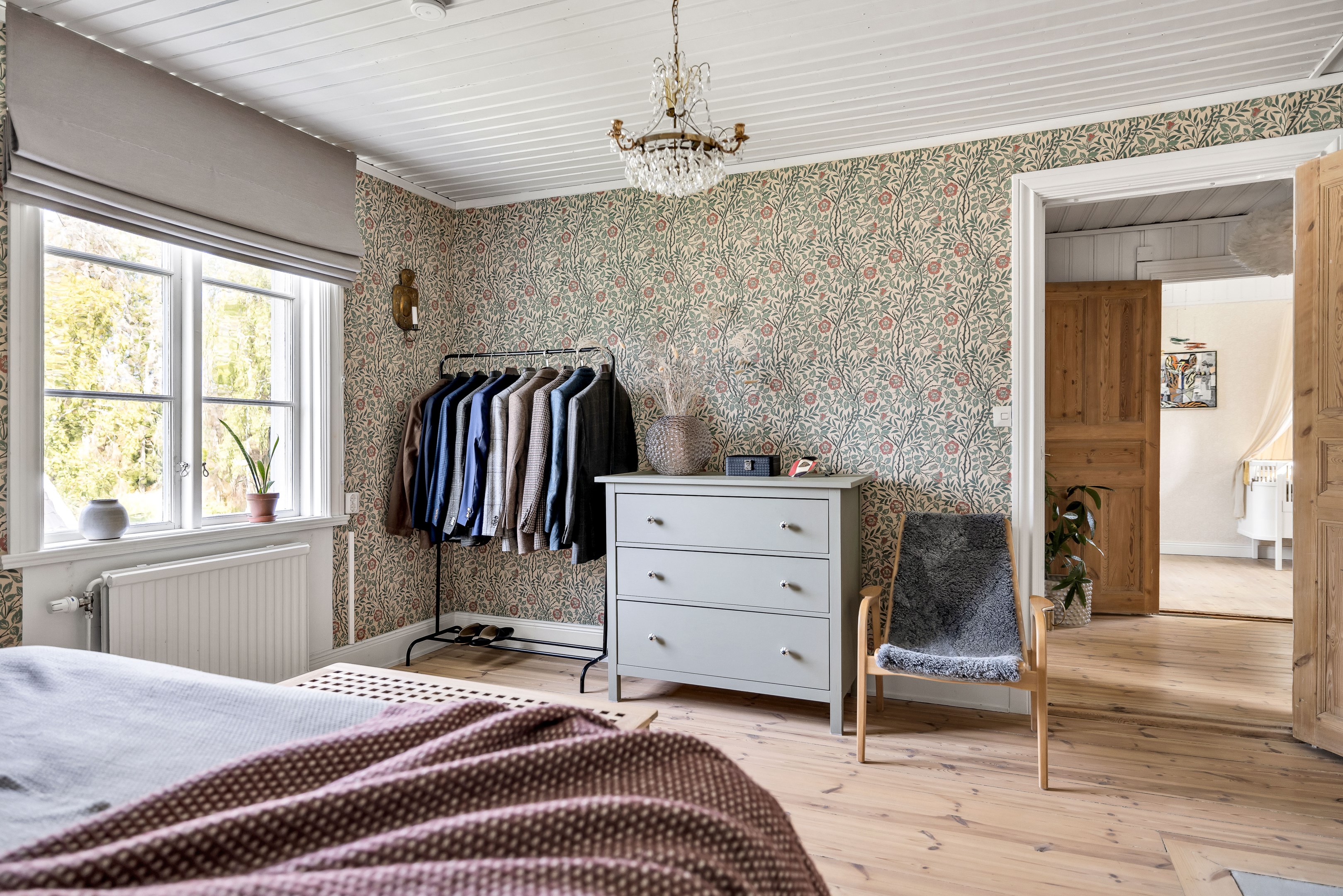 Bostadsbild från Hasselvägen 19, Såld i Storvreta, Uppsala