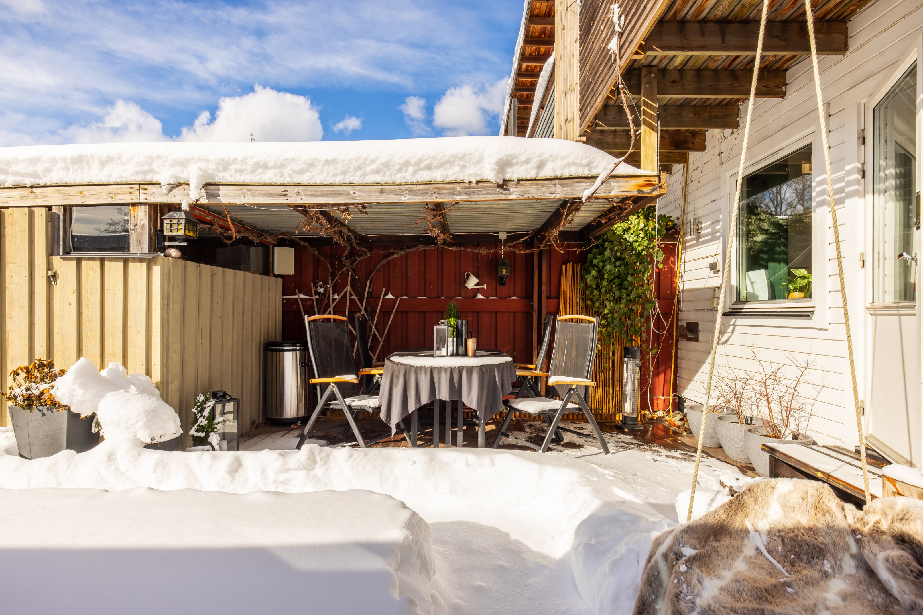 Bostadsbild från Liljekonvaljens väg 61, Såld i Lännersta, Nacka