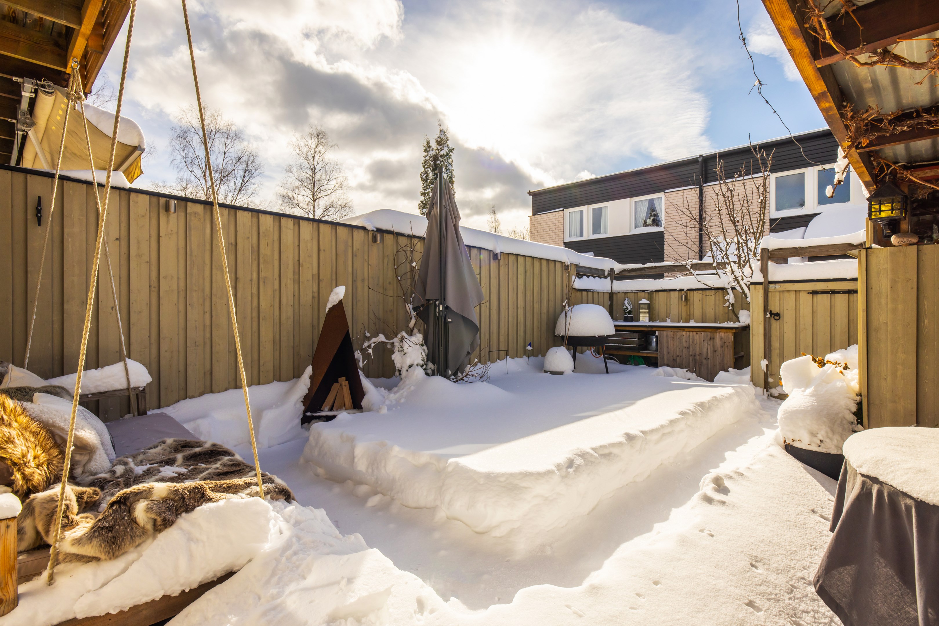 Bostadsbild från Liljekonvaljens väg 61, Såld i Lännersta, Nacka