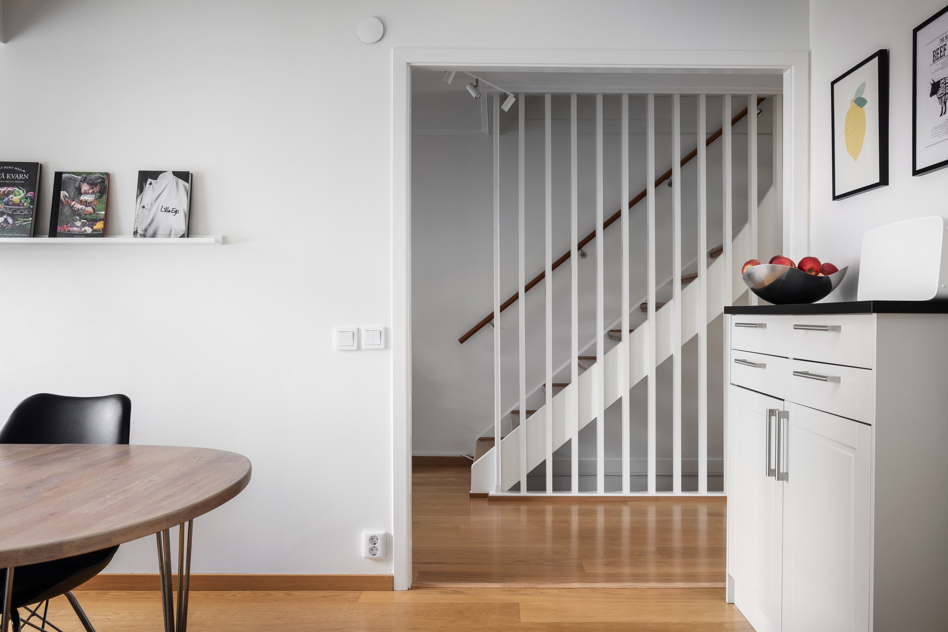 Bostadsbild från Liljekonvaljens väg 61, Såld i Lännersta, Nacka