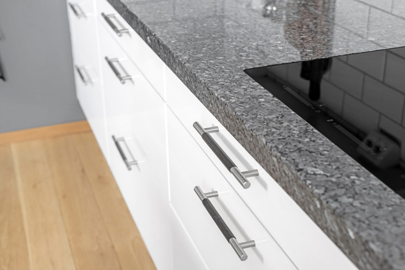 Bostadsbild från Gamla Uppsalagatan 27, Såld i Svartbäcken, Uppsala